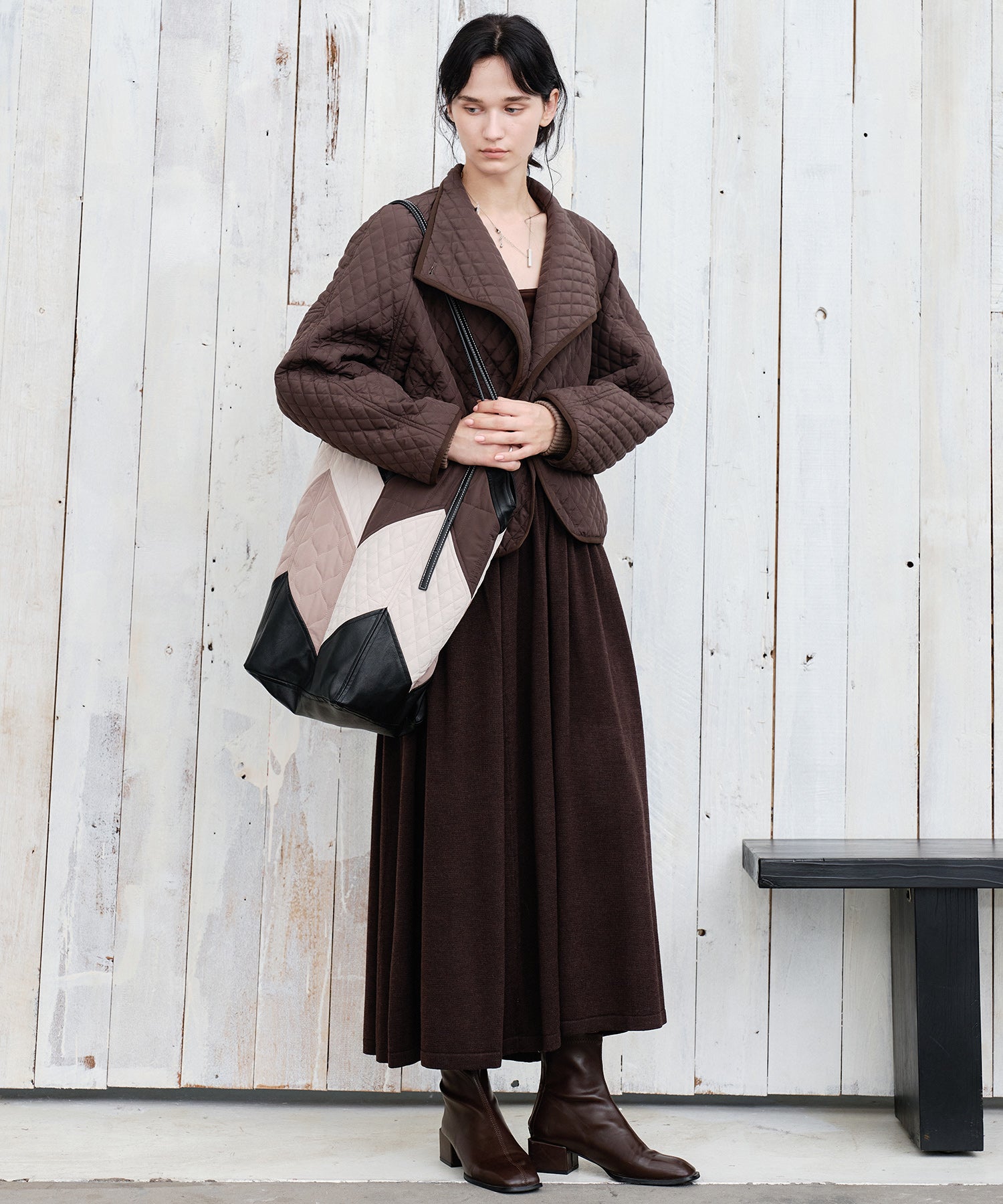 Elegant Flowy Flared Knit Midi Skirt