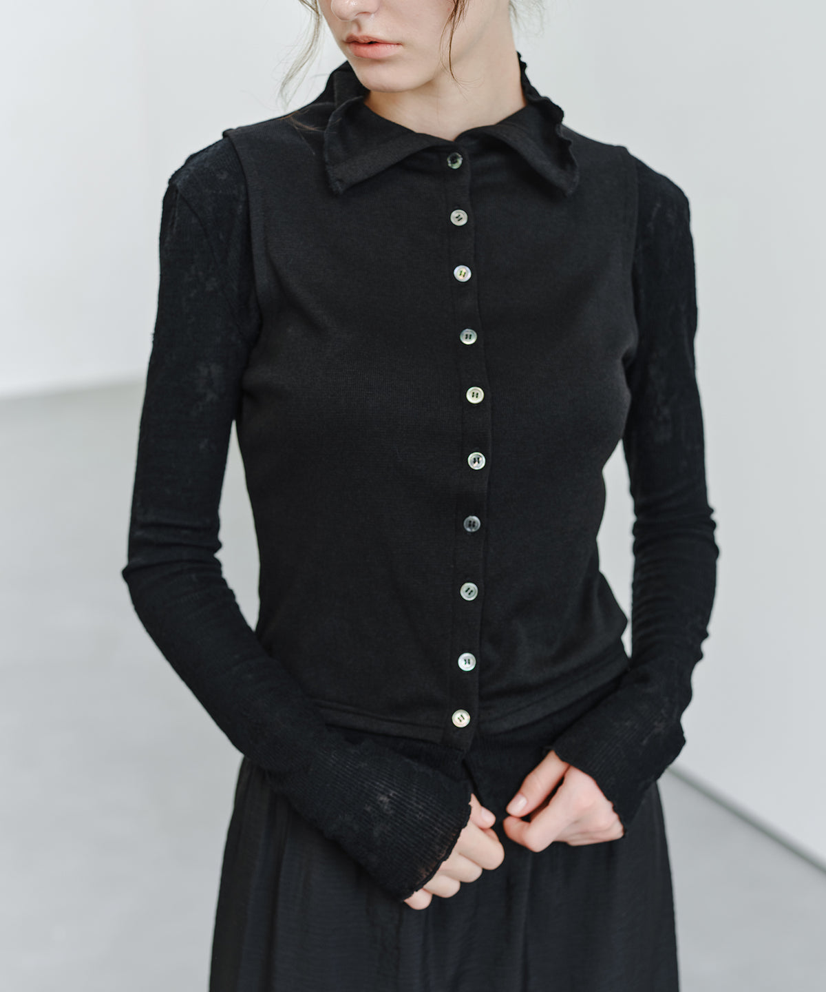 「9月下旬出荷予定」Lace Sleeve Layered Collar Top