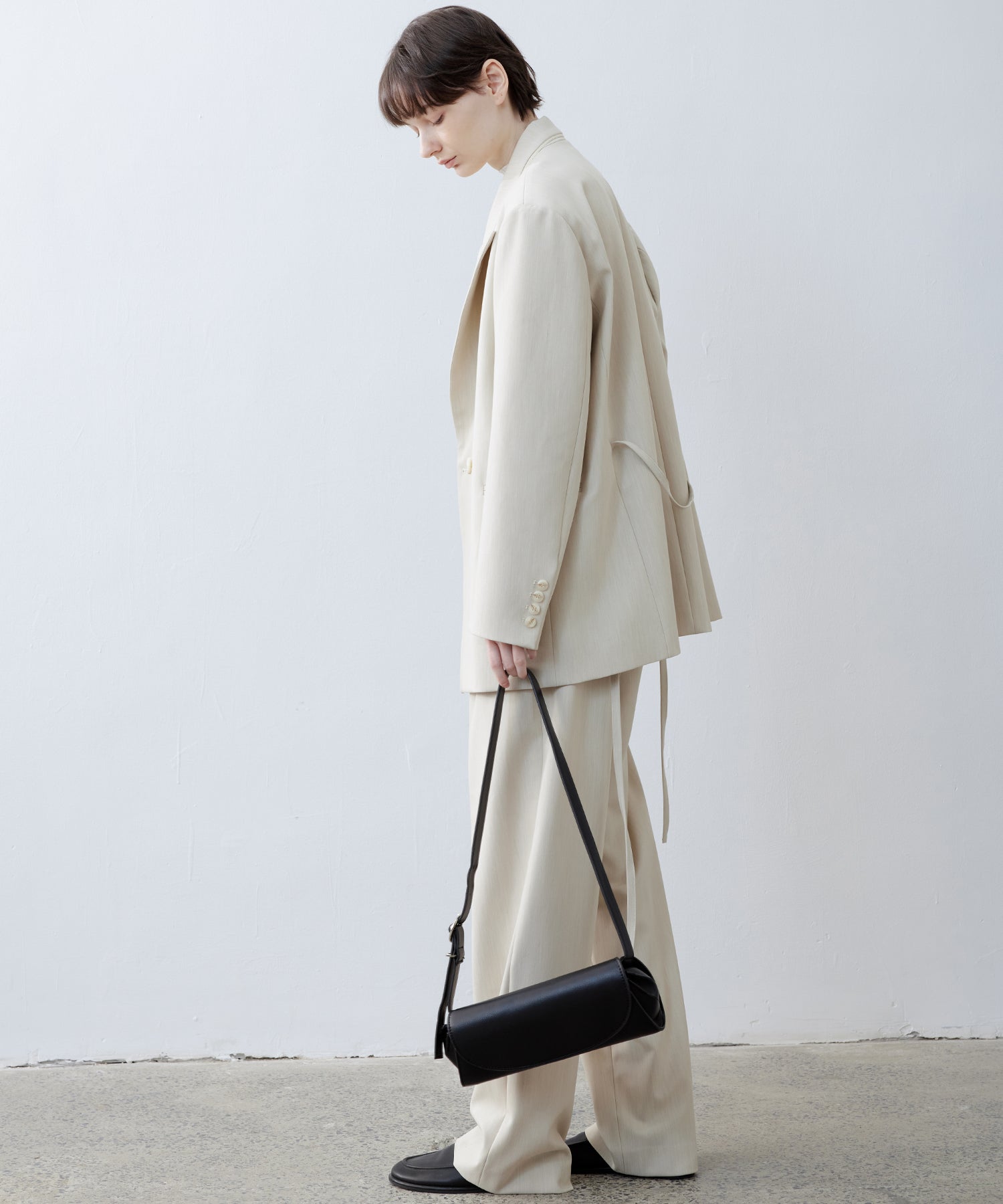 Mid-Rise Tapered Trousers