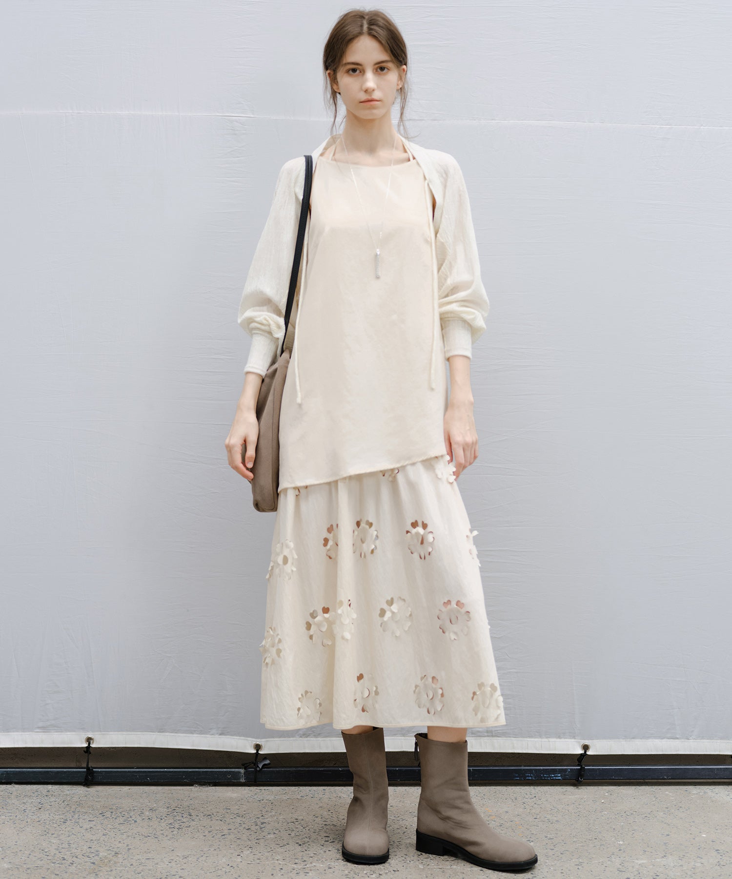 “Shipping from late February to early March” Sleeveless Cutwork Lace Midi Dress