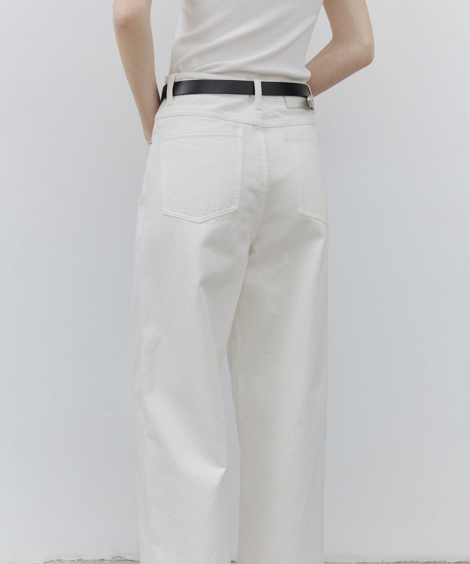 Classic Straight-Leg Jeans