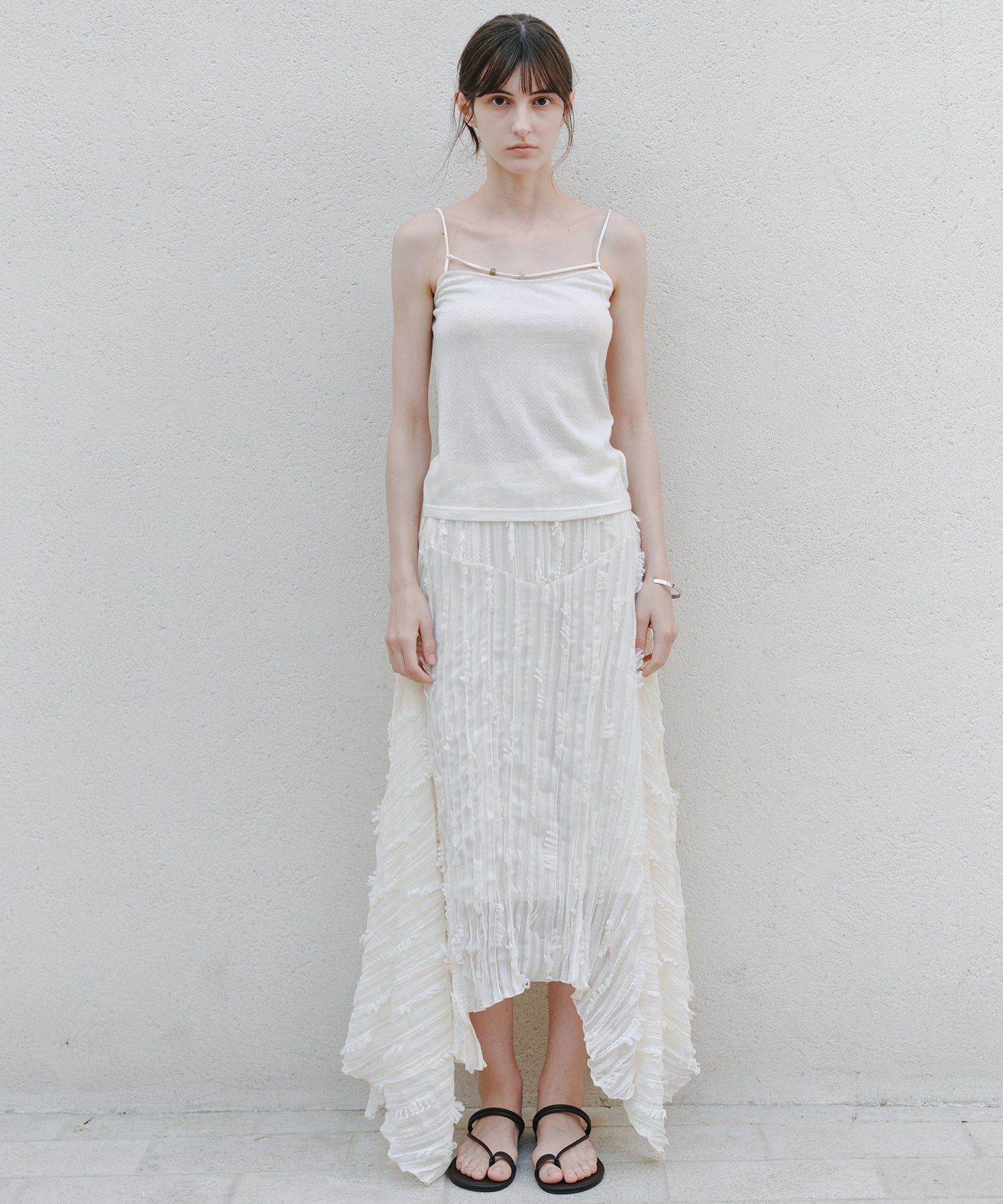 「7月中旬～下旬出荷」Feather Texture Asymmetric Skirt