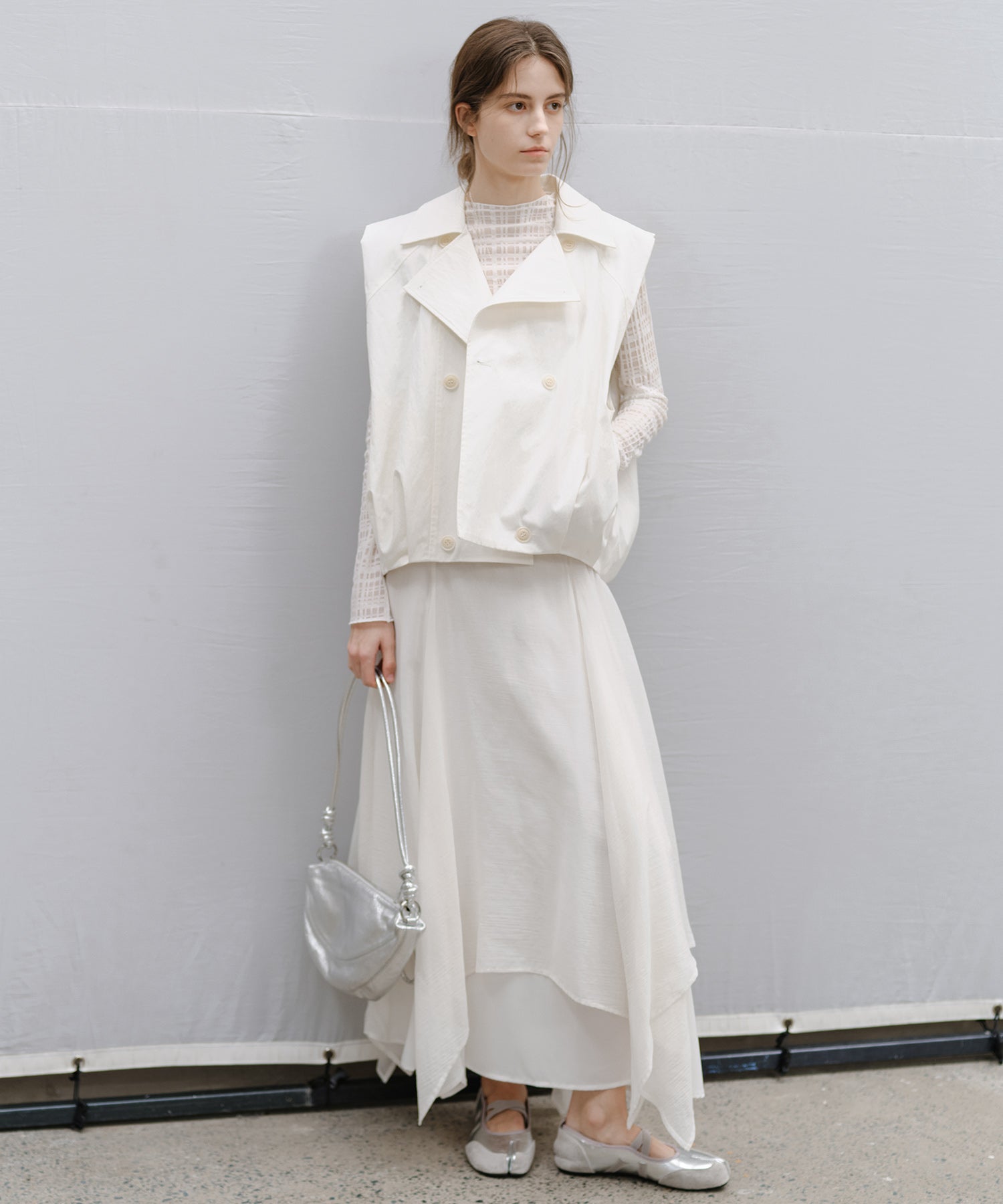 "Shipping scheduled for late February to early March" Lapel Collar Double-Breasted Vest