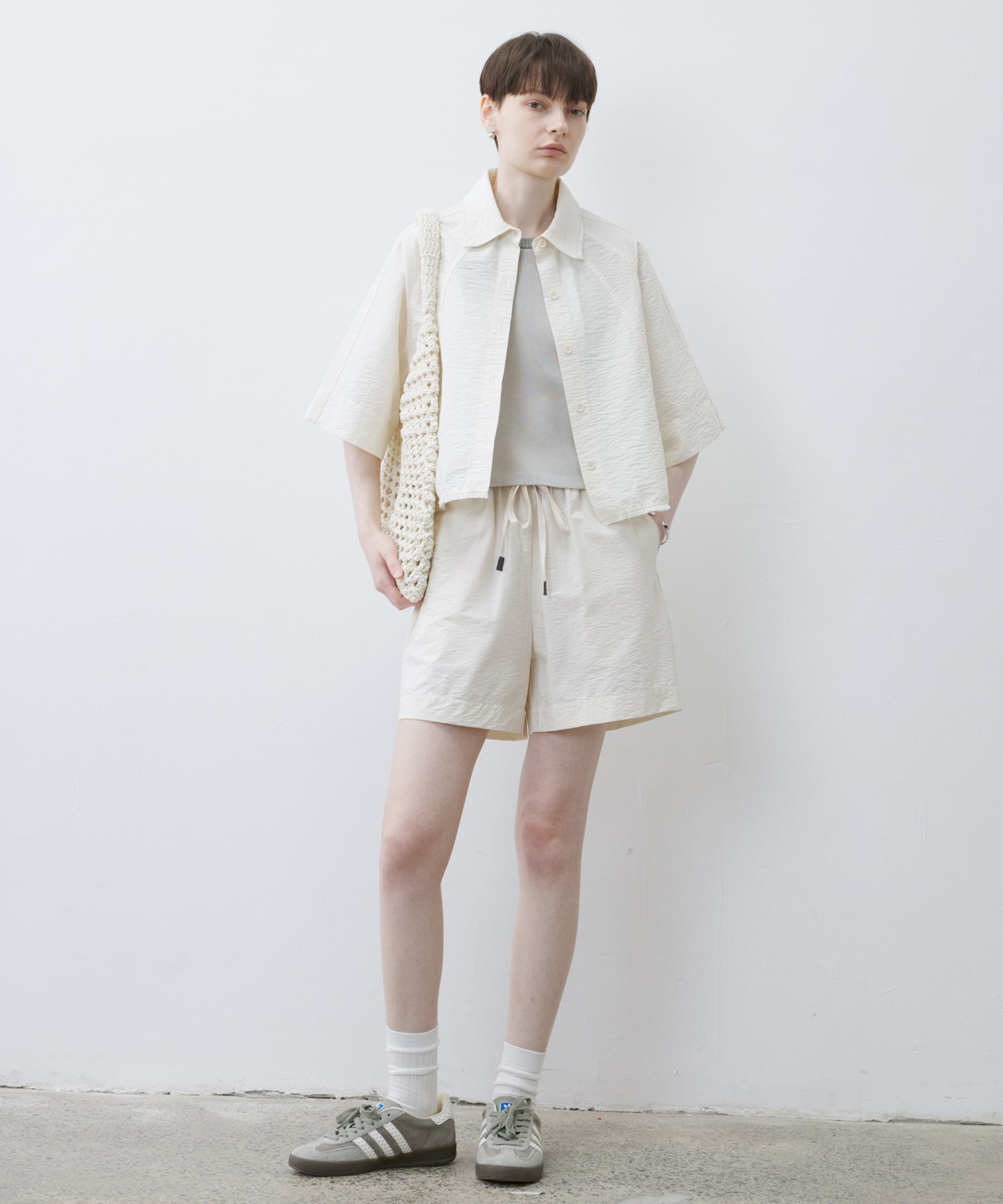 Airy Cropped Shirt