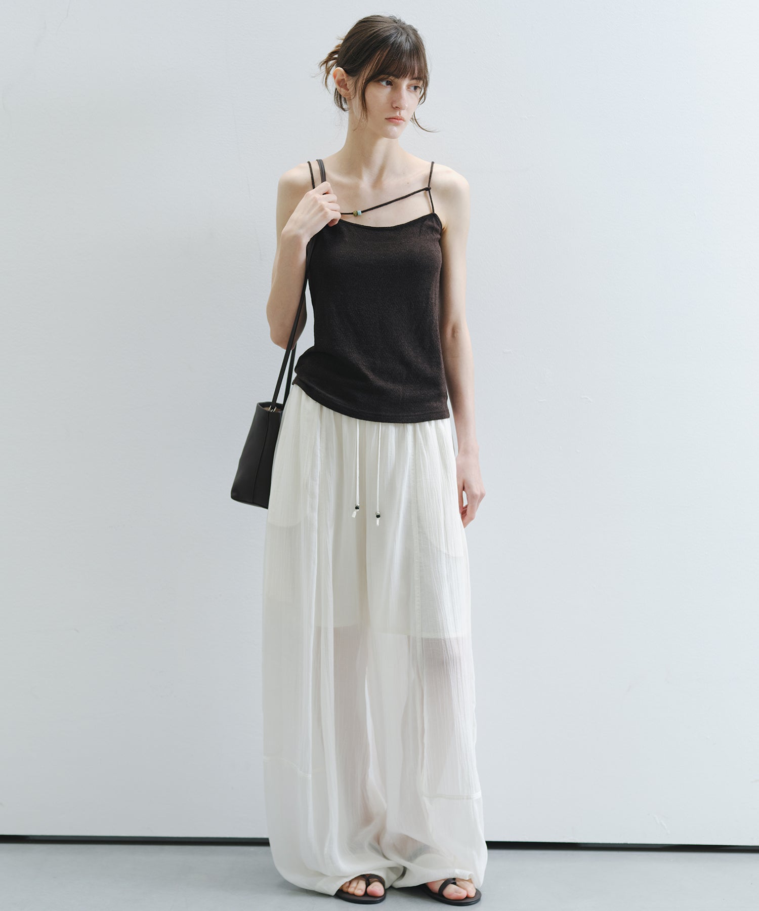 「6月上旬～中旬出荷」Curve Silhouette Drawstring Pants