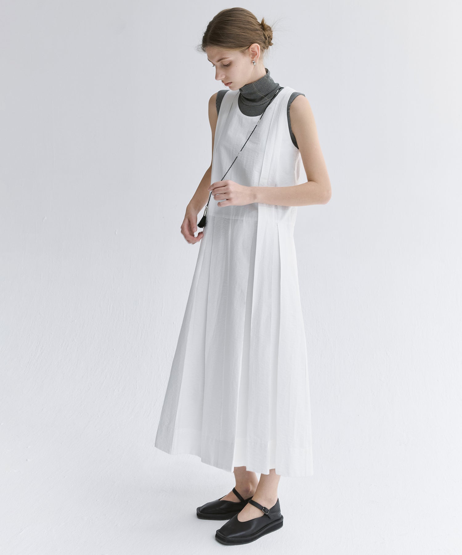 Tucked Sleeveless Long Dress