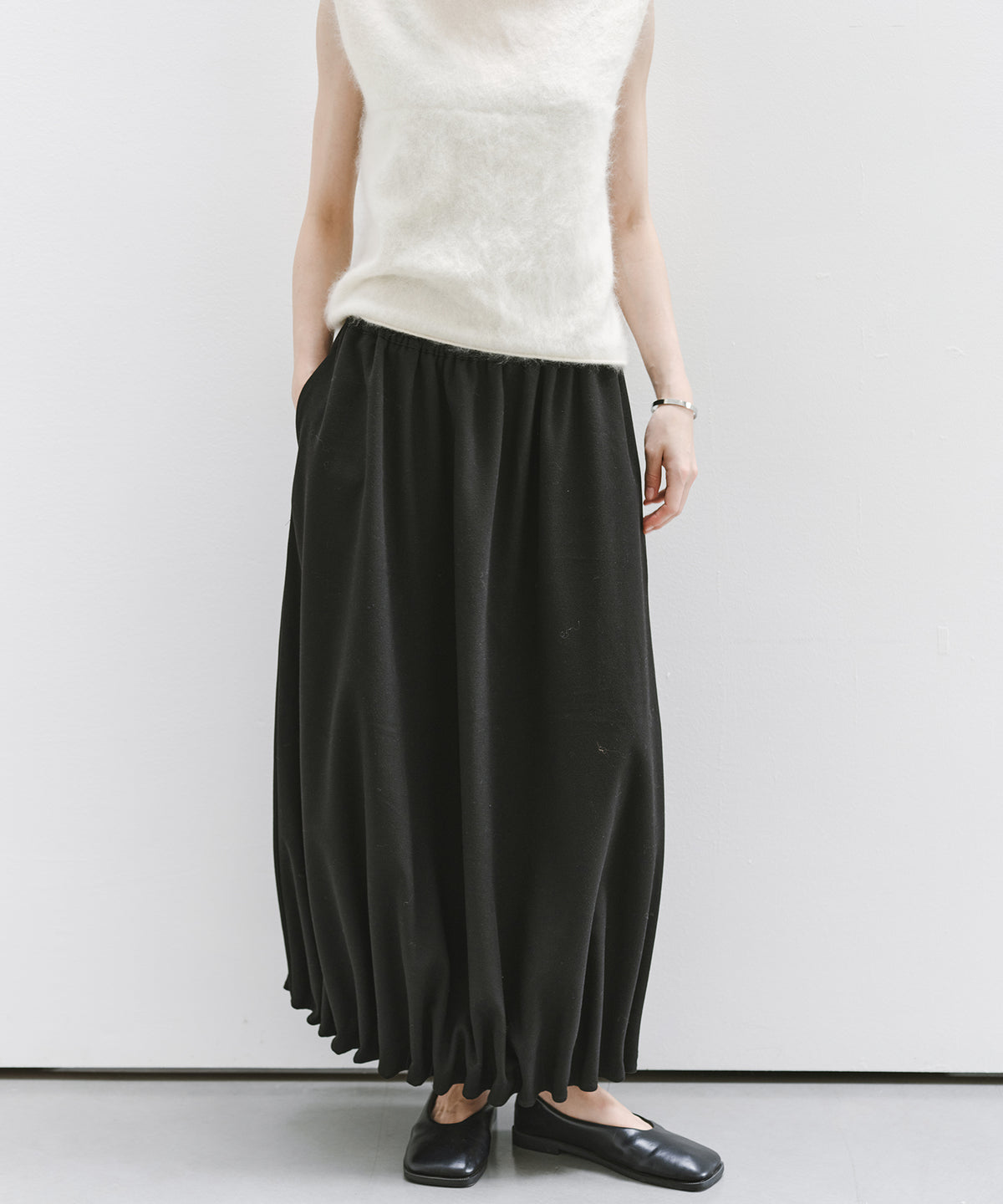 「10月下旬出荷予定」Wool-Like Balloon Flare Skirt