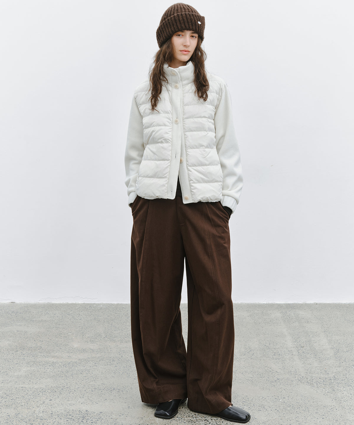 「10月下旬出荷予定」Knit Sleeve Panelled Lightweight Short Down Jacket