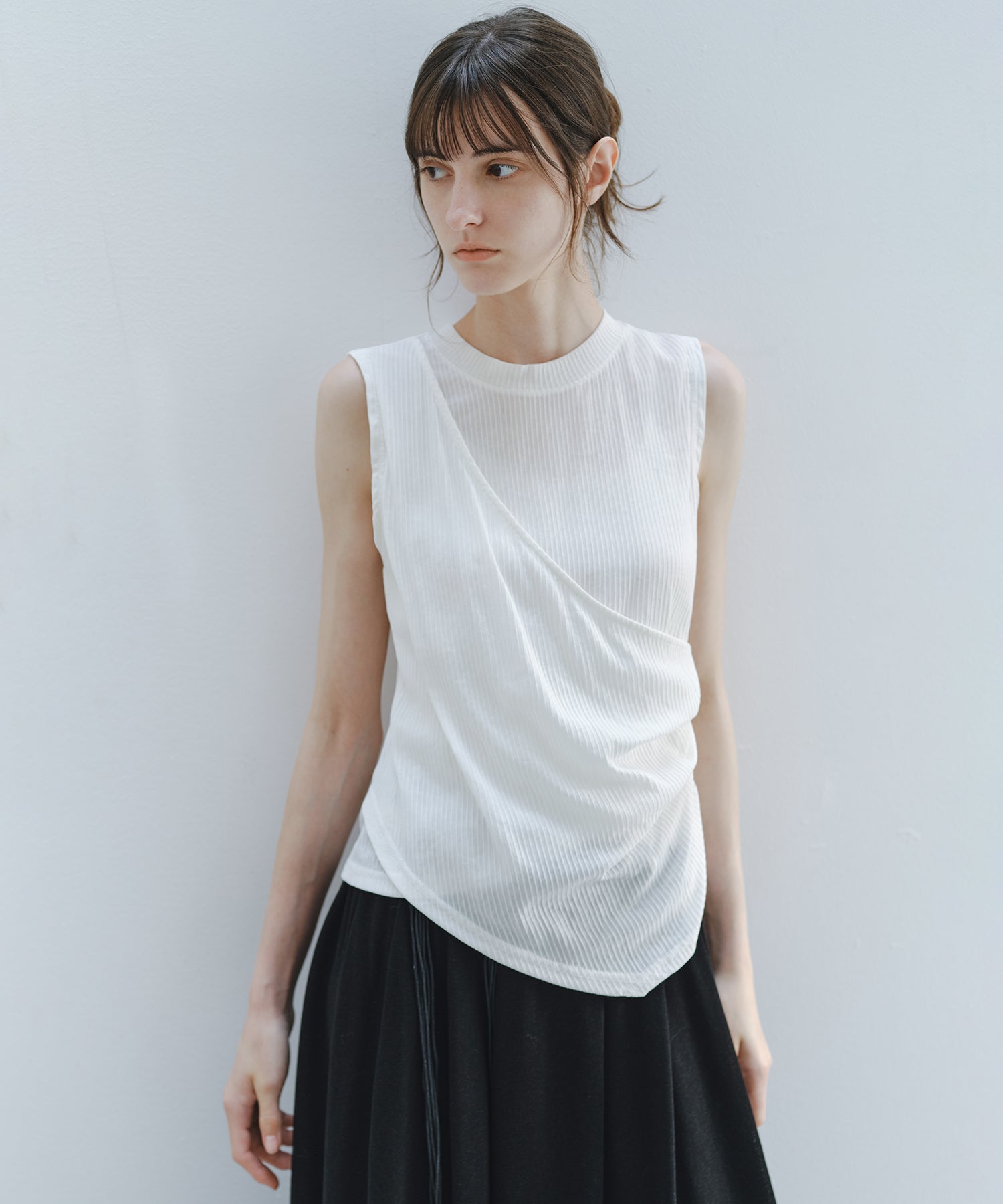 「7月上旬～中旬出荷」Asymmetric Draped Rib Sleeveless Top