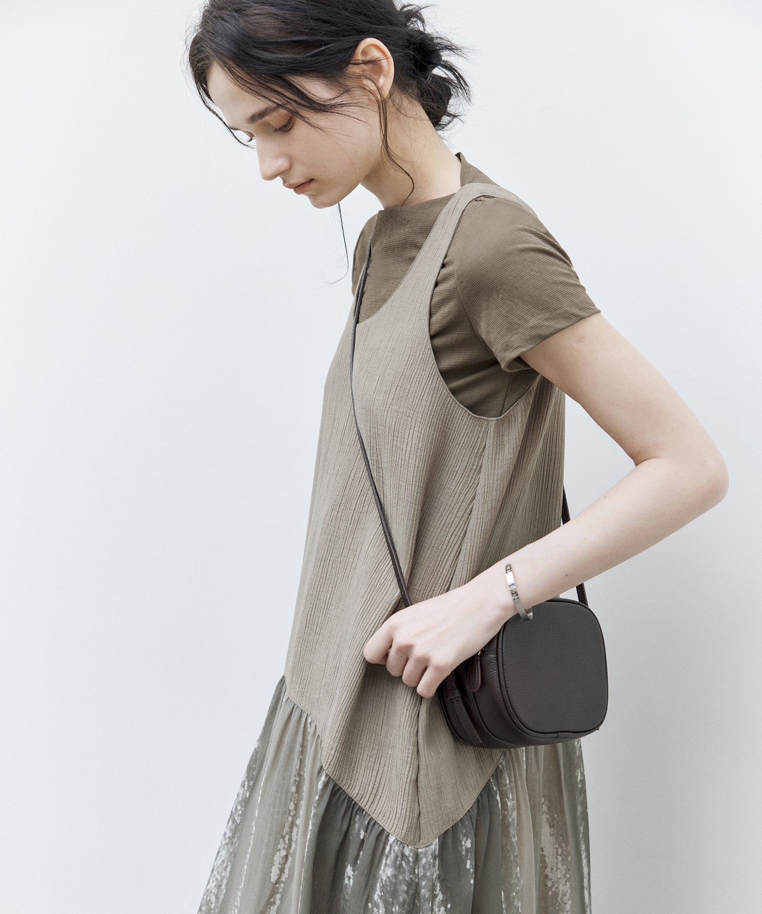 Asymmetric Gather Boat Neck Slim T-shirt