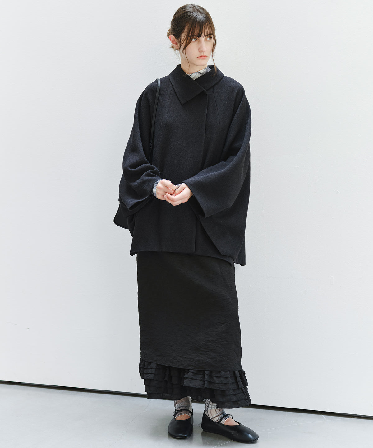 「10月下旬出荷予定」Oversized Cape Short Coat
