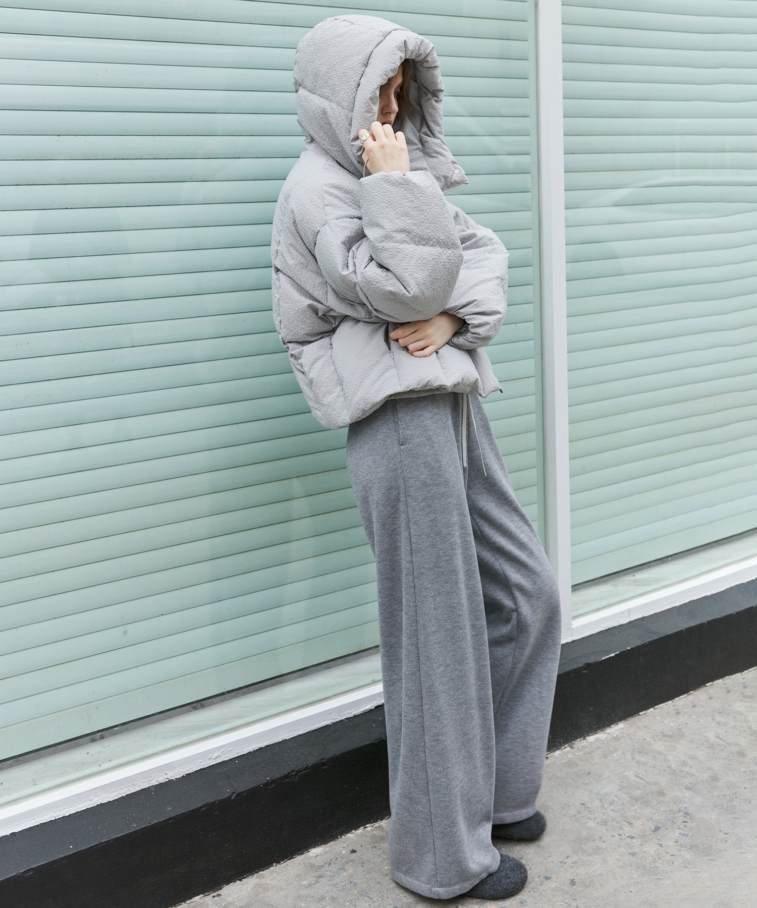 Textured Crinkle Hooded Short Down Jacket