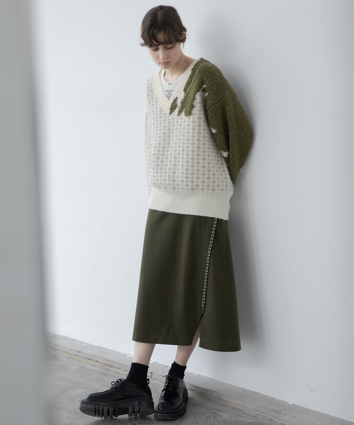 Color scheme stitch wrap design semi-flare skirt