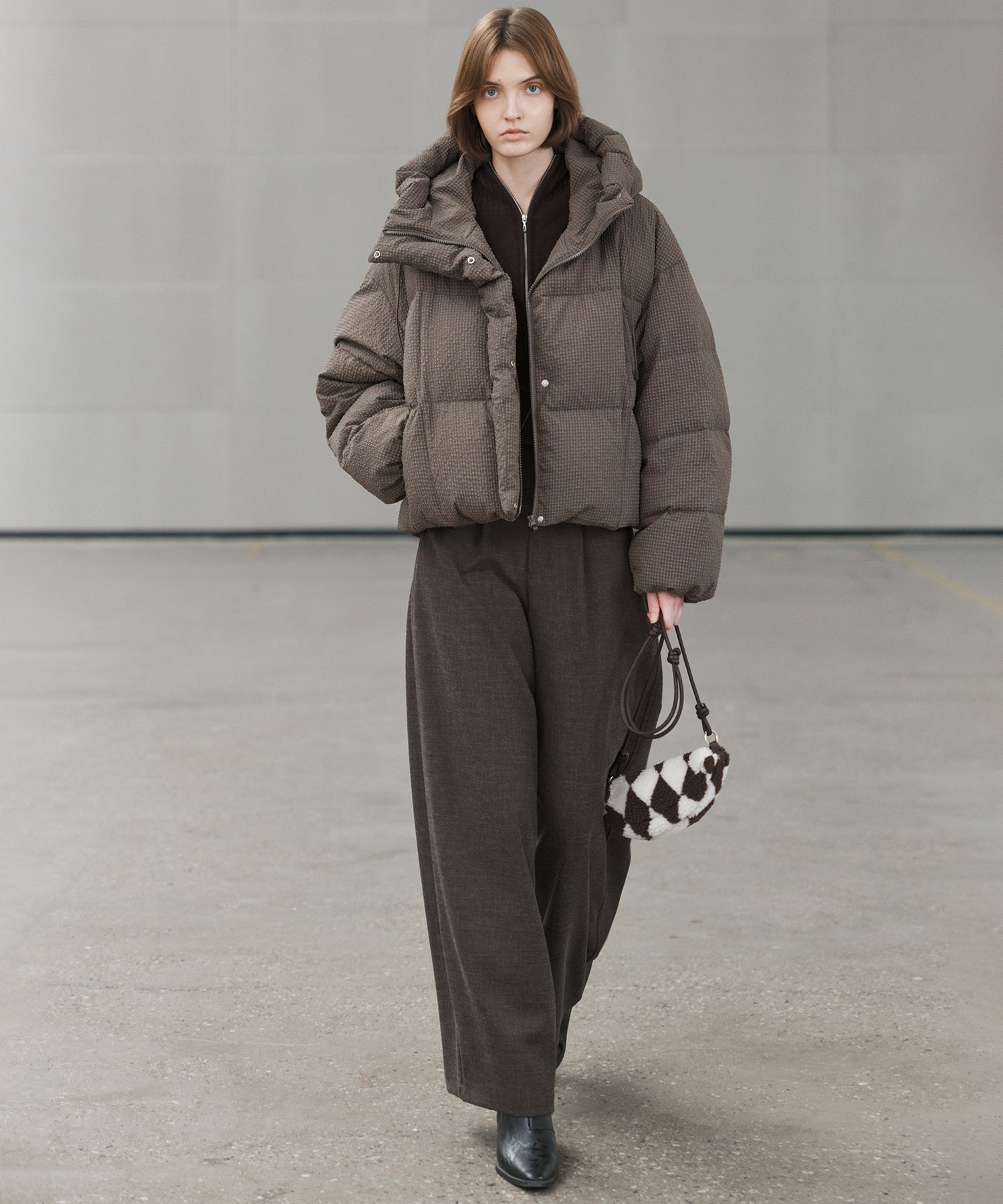 Textured Low-Rise Wide Straight Curved Pants