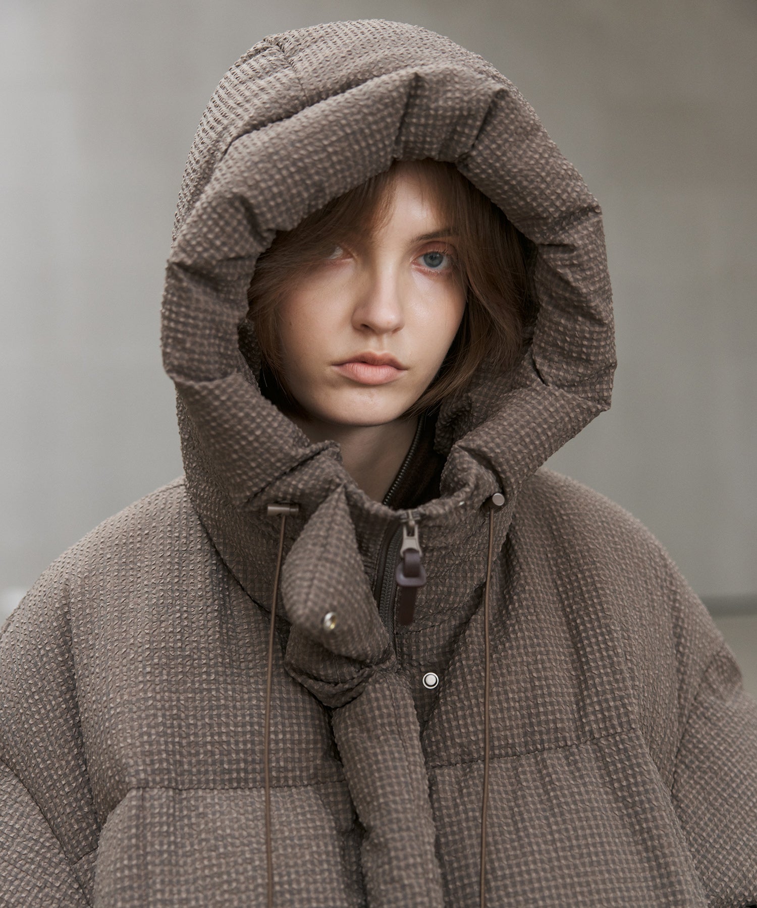 Textured Crinkle Hooded Short Down Jacket