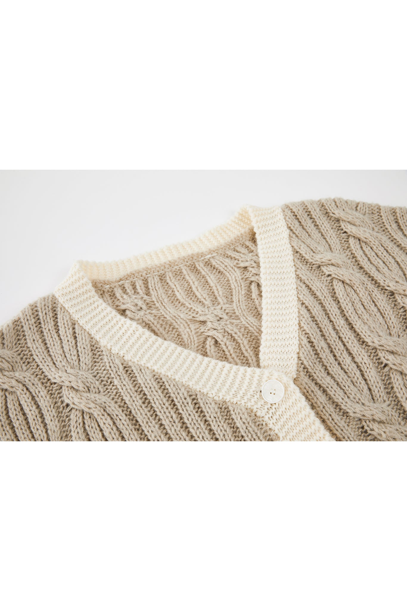 Cable Knit Cropped Bolero