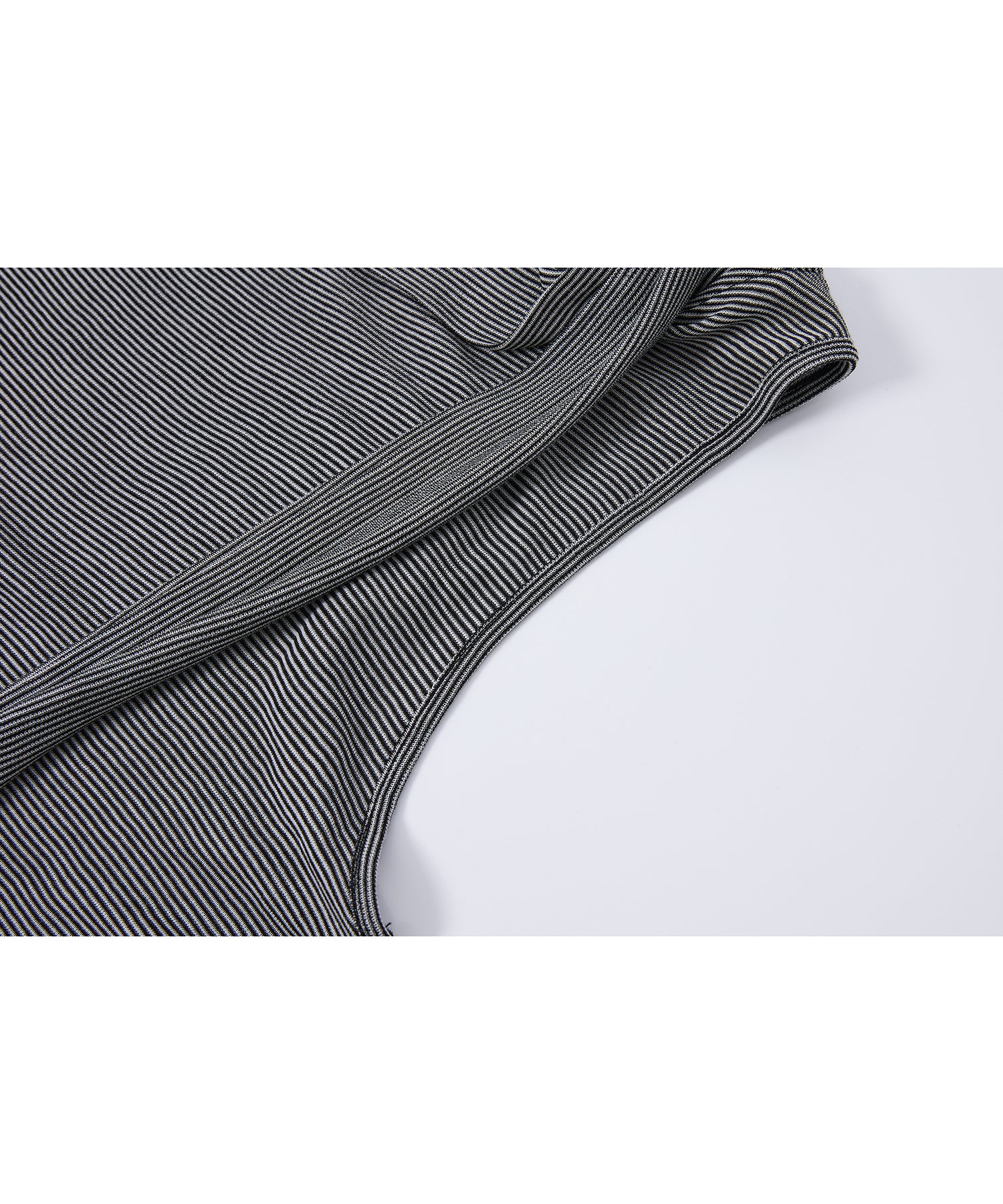 「7月上旬～中旬出荷」Tie Detail Striped Knit Top