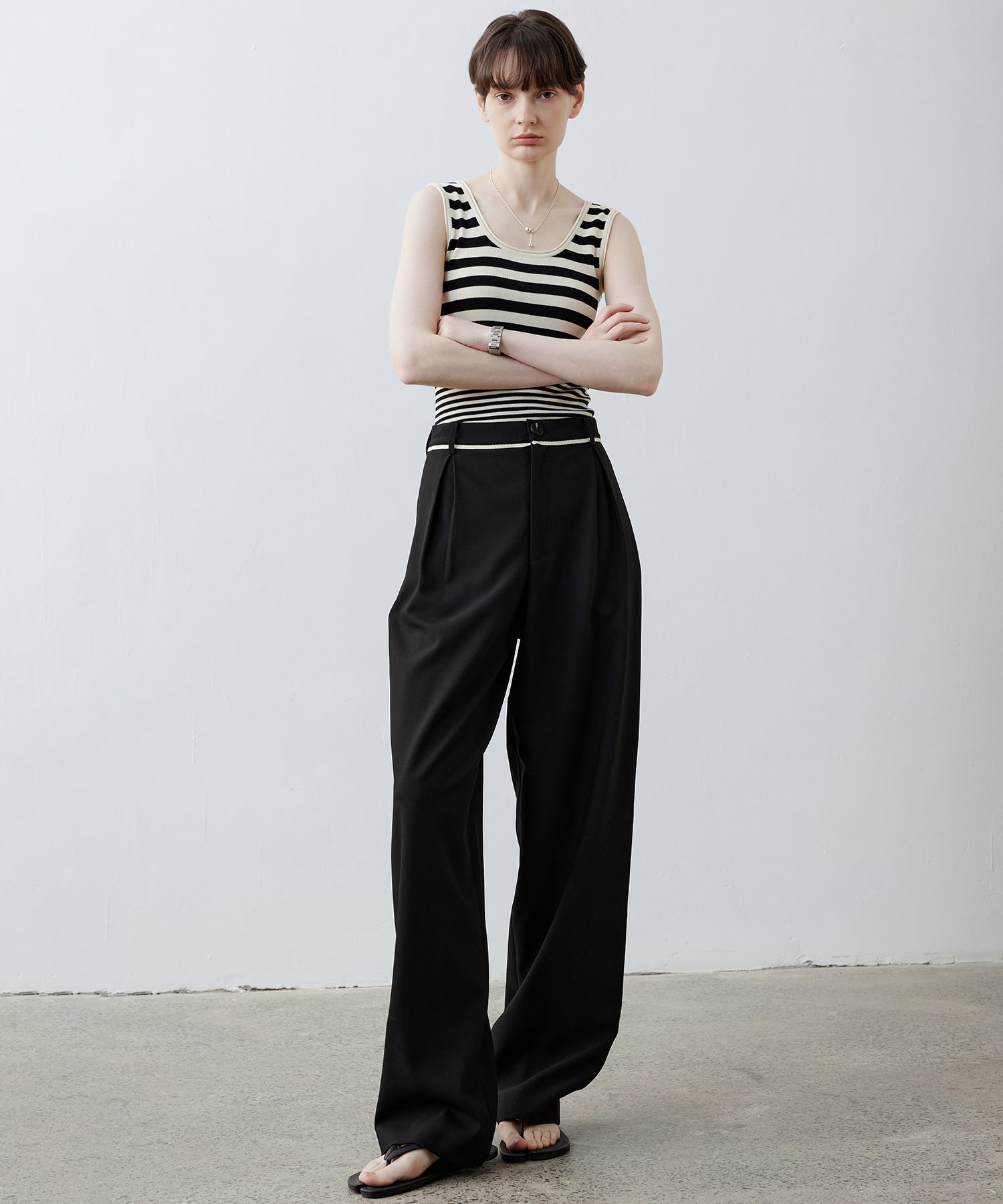 Mid-Rise Tapered Trousers