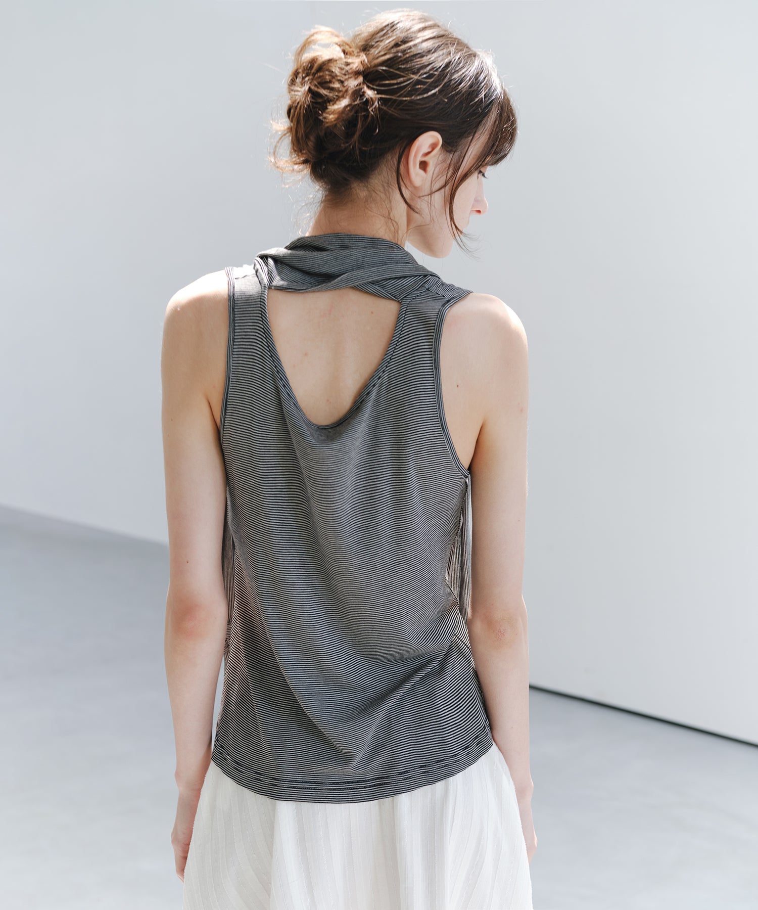 「7月上旬～中旬出荷」Tie Detail Striped Knit Top