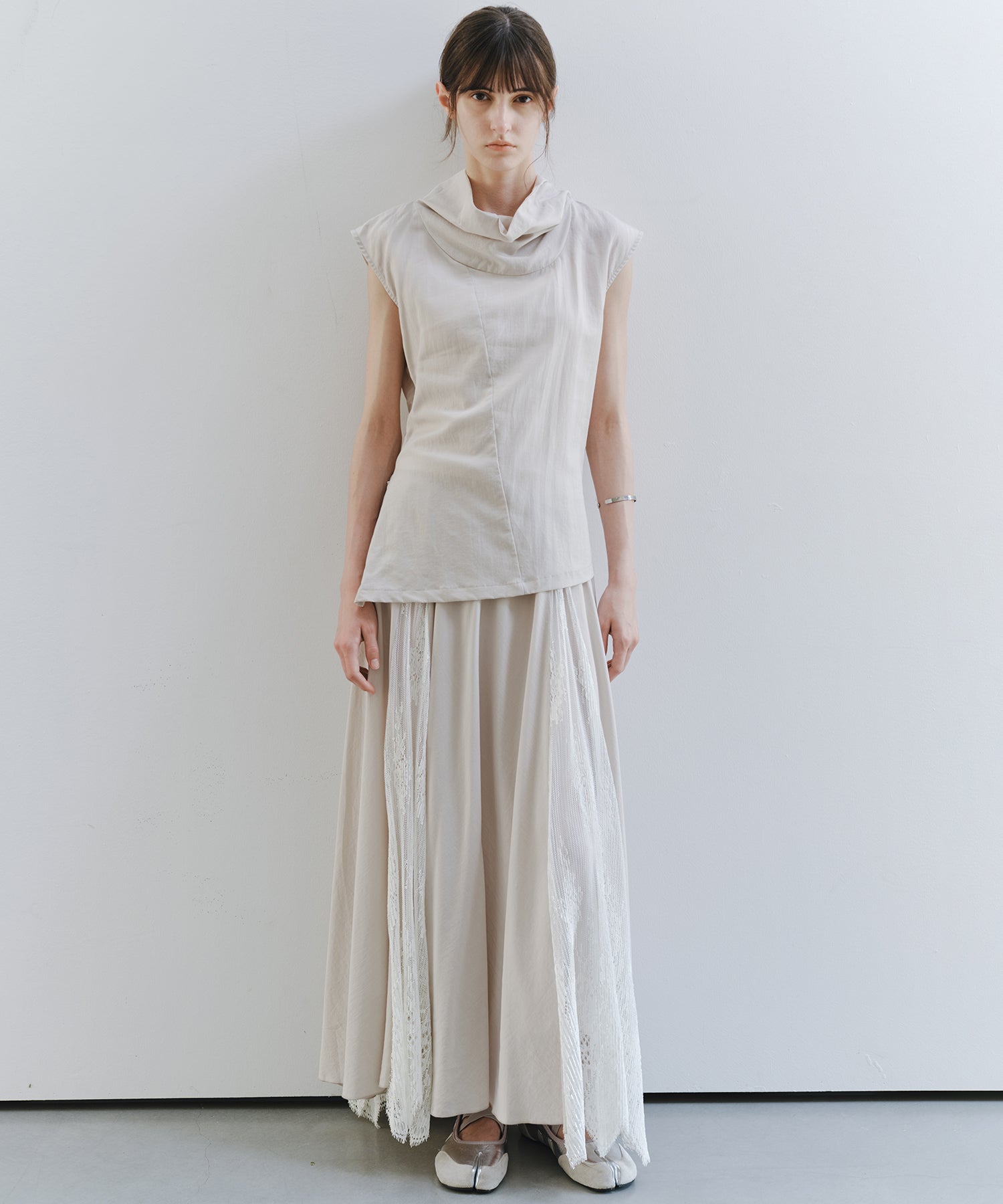 「7月中旬～下旬出荷」Lace Panel Flare Skirt