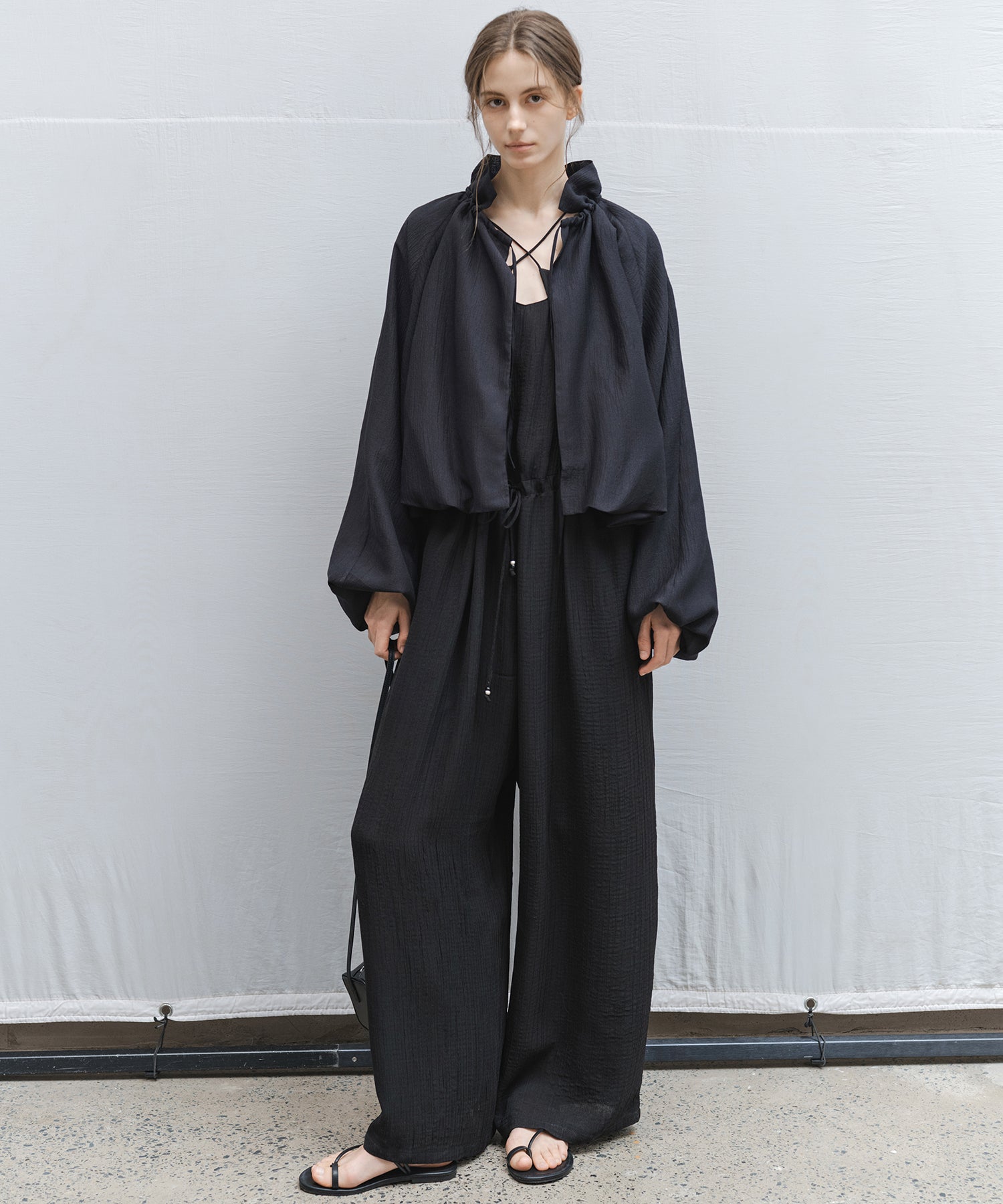 Cross Neck All-in-One