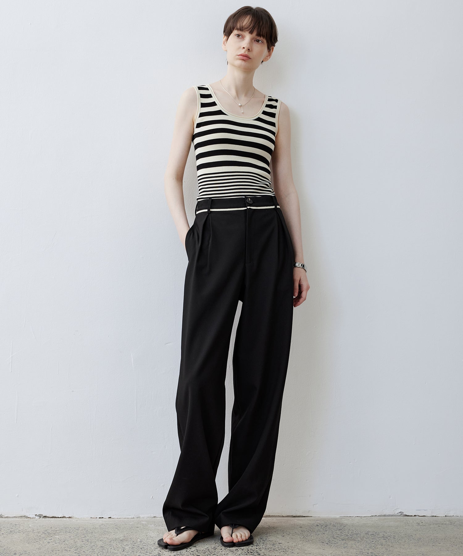 Mid-Rise Tapered Trousers