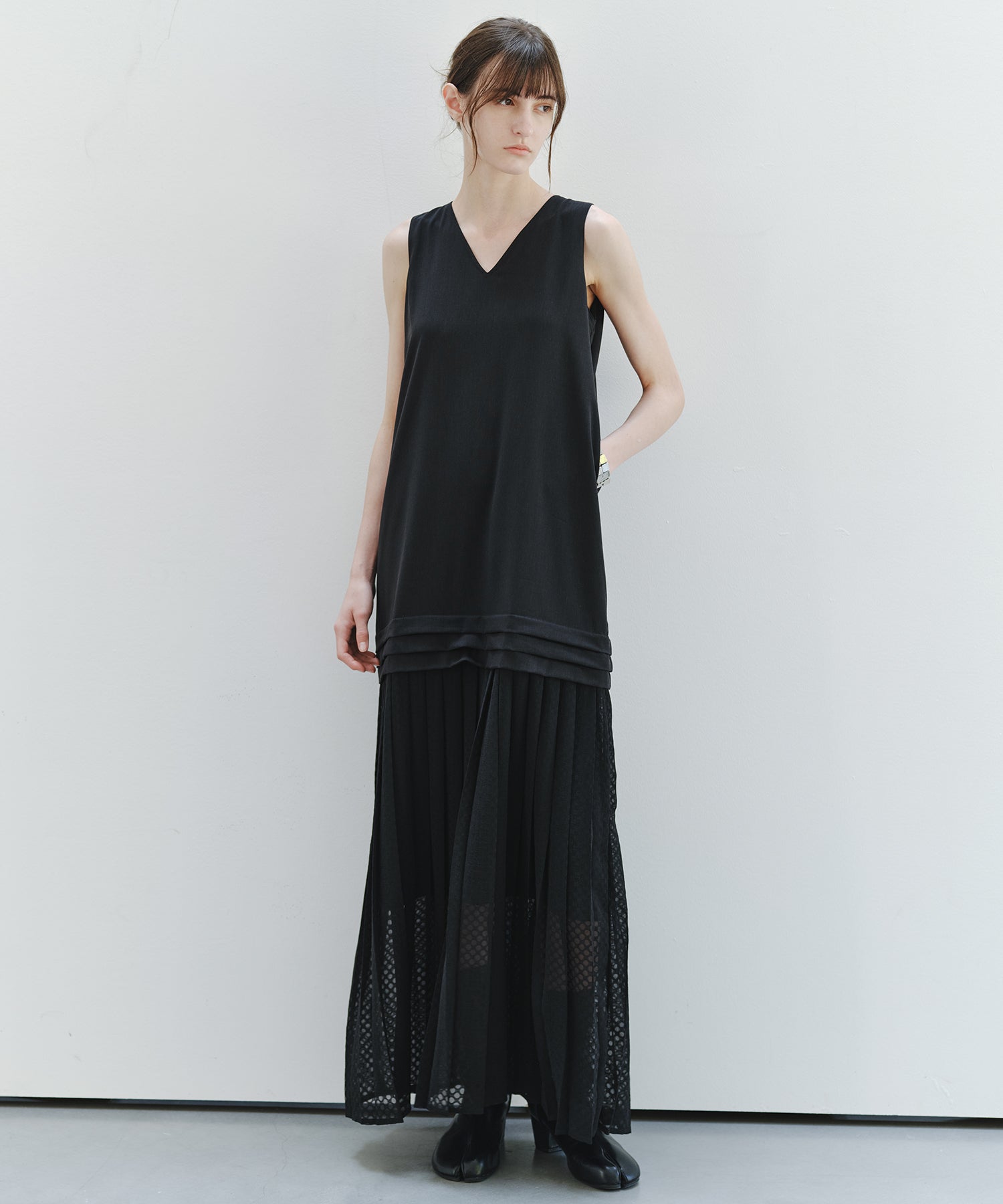 「7月中旬～下旬出荷」Linen Blend Pleated Docking Dress
