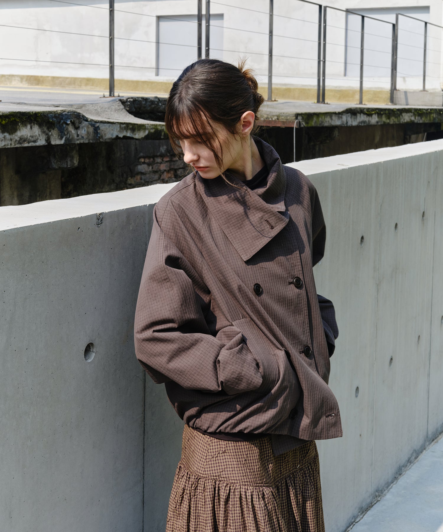 「2월 하순~3월 상순 출하」Double-Breasted Check Cropped Jacket