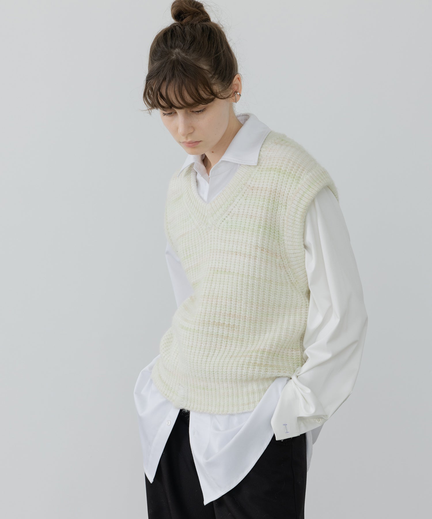 V neck knit vest 