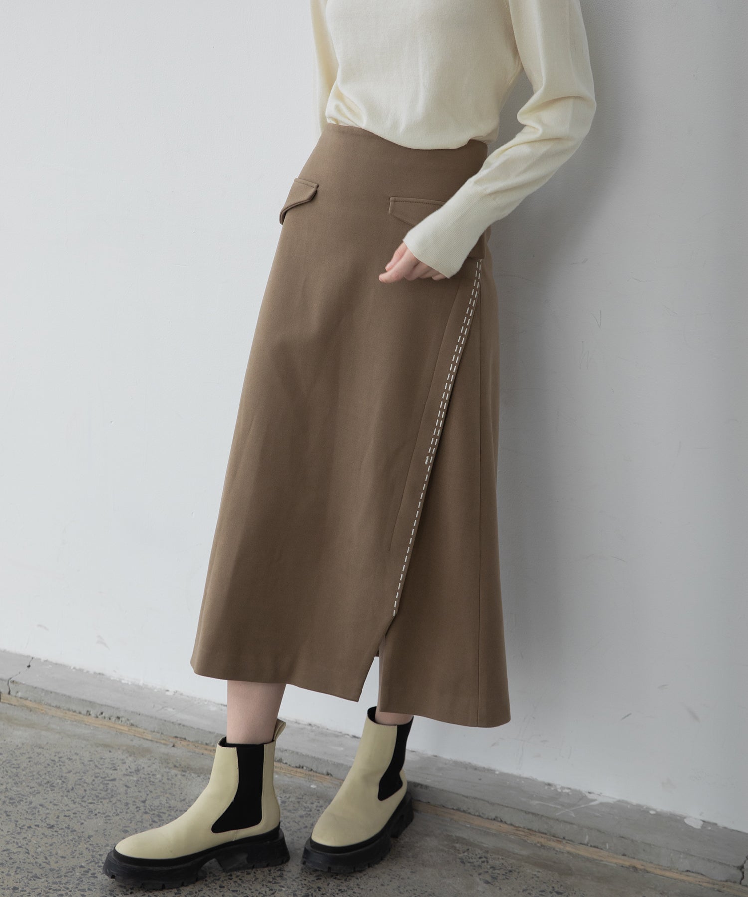 Color scheme stitch wrap design semi-flare skirt