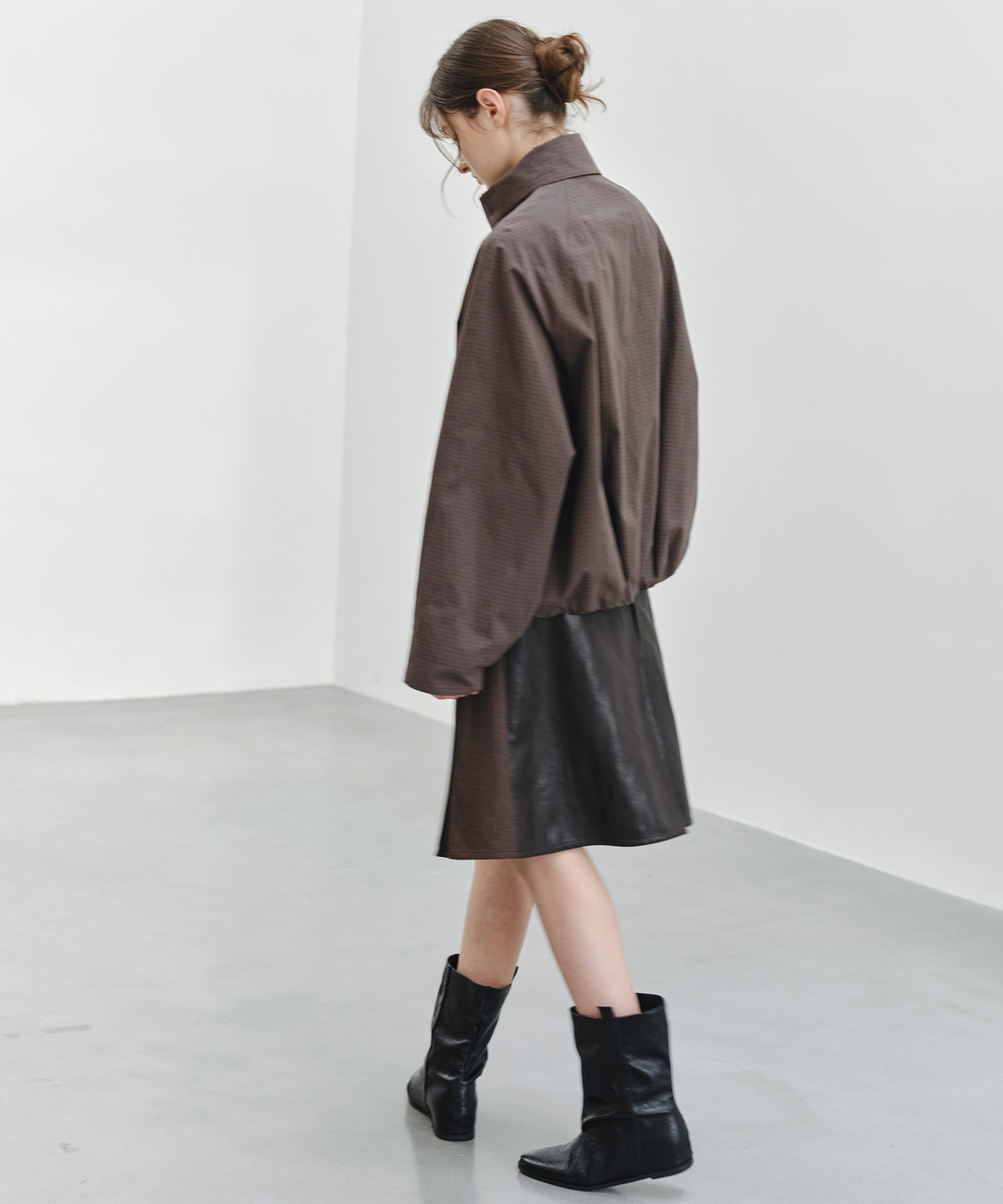 「9月下旬出荷予定」2WAY Faux Leather Pleated Midi Skirt