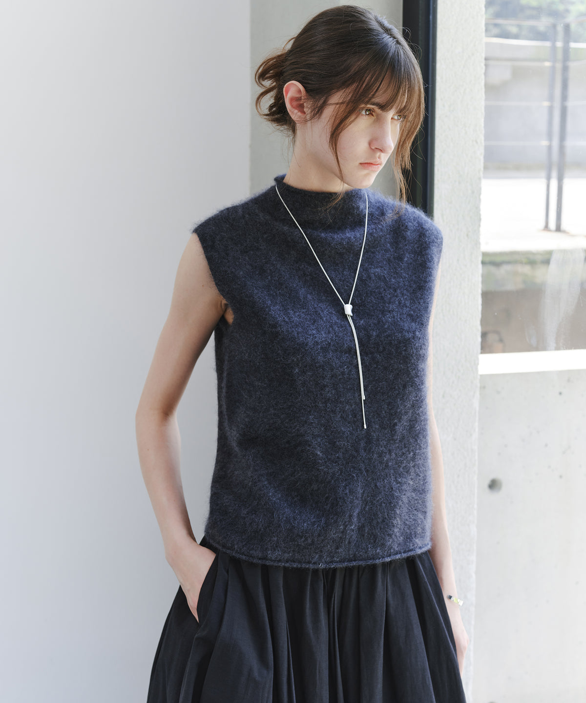 「10月下旬出荷予定」Brushed Cashmere-Blend High Neck Knit Vest