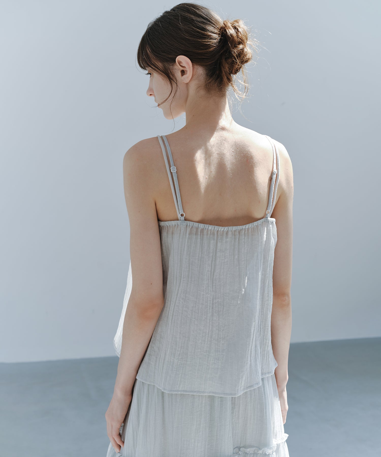 「7月上旬～中旬出荷」Sheer Textured Front Button Camisole
