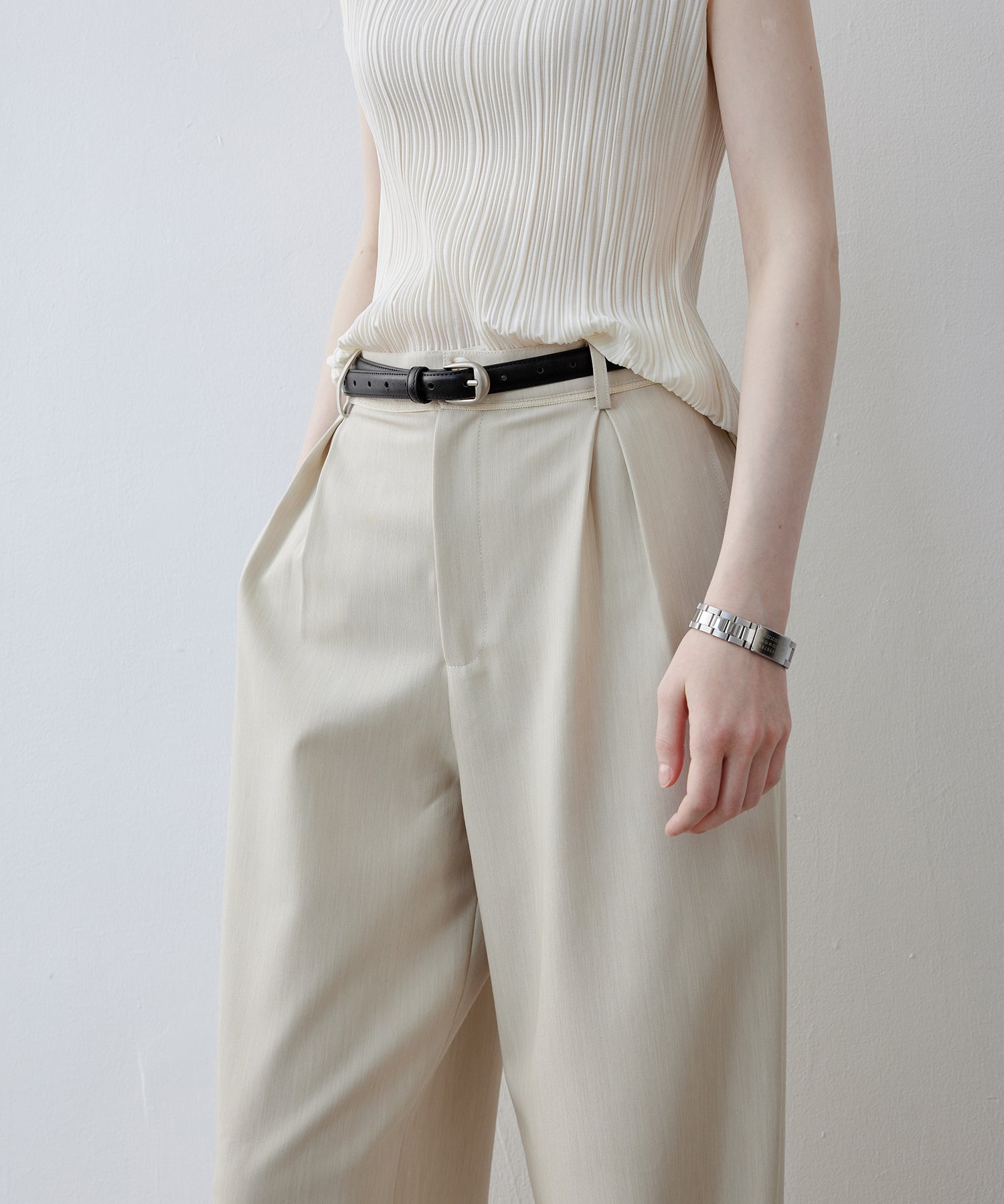 Mid-Rise Tapered Trousers