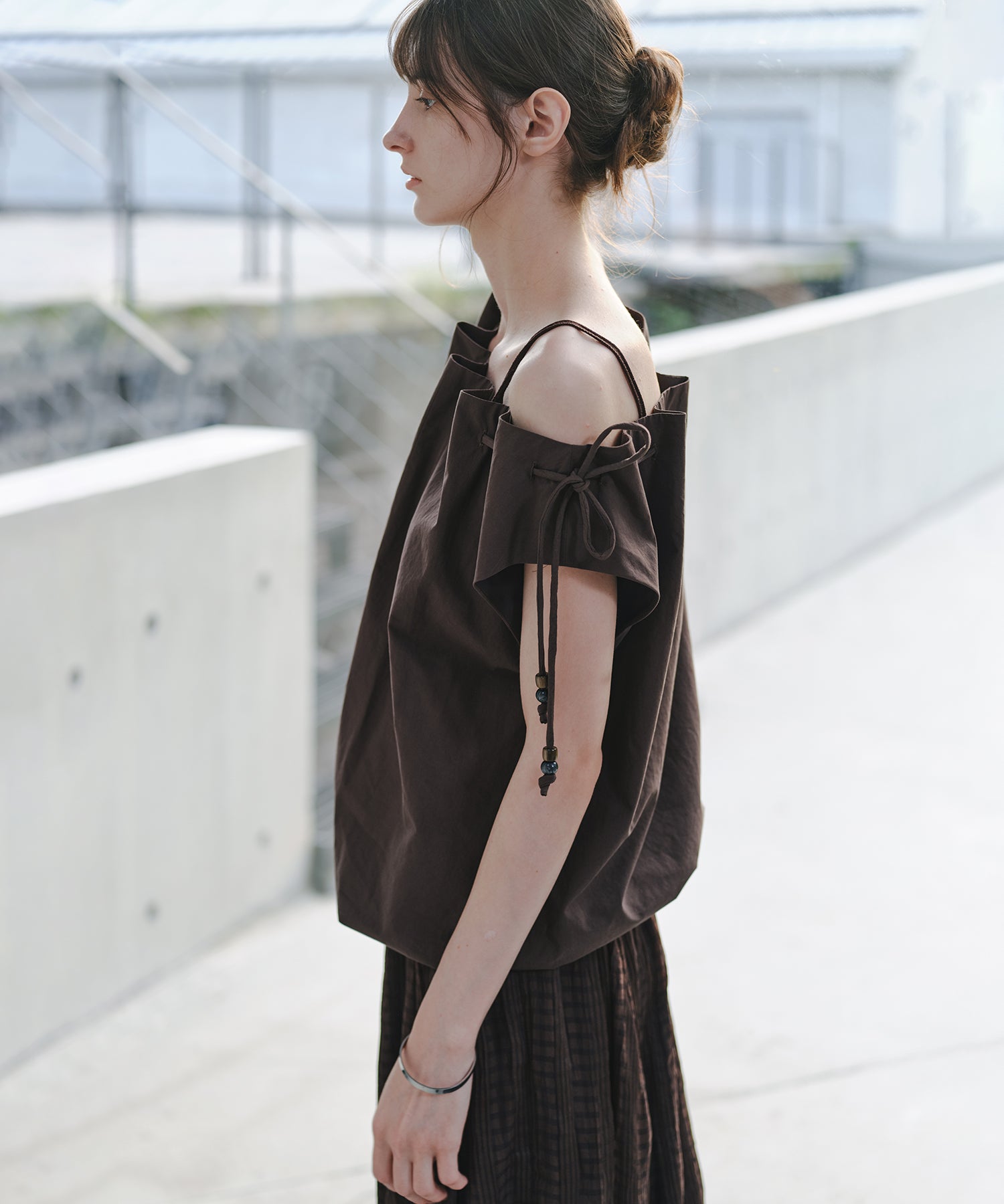 「7月上旬～中旬出荷」Drawstring Off-Shoulder Balloon Top