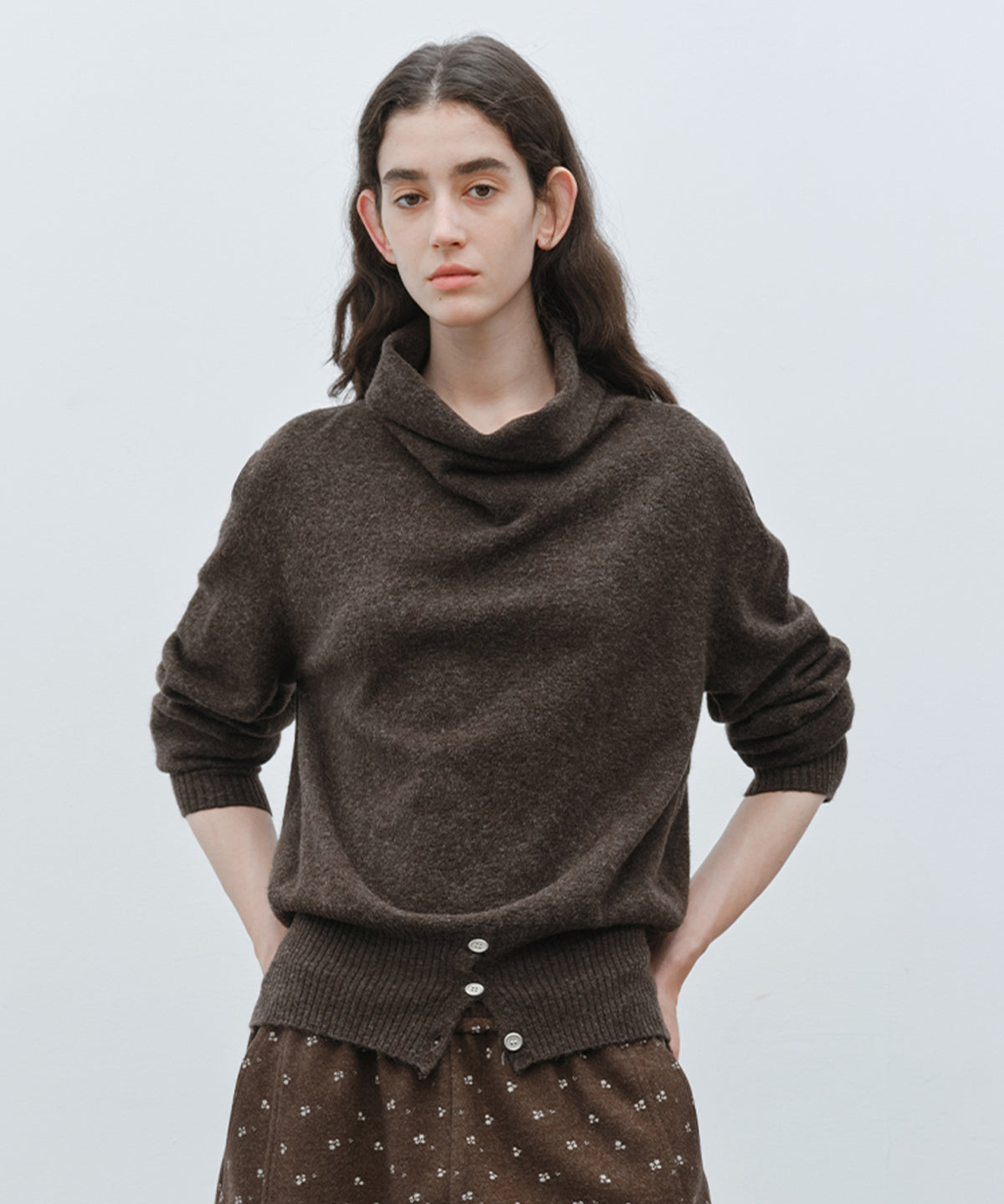「11月下旬出荷予定」Draped Neck Button Hem Knit Sweater