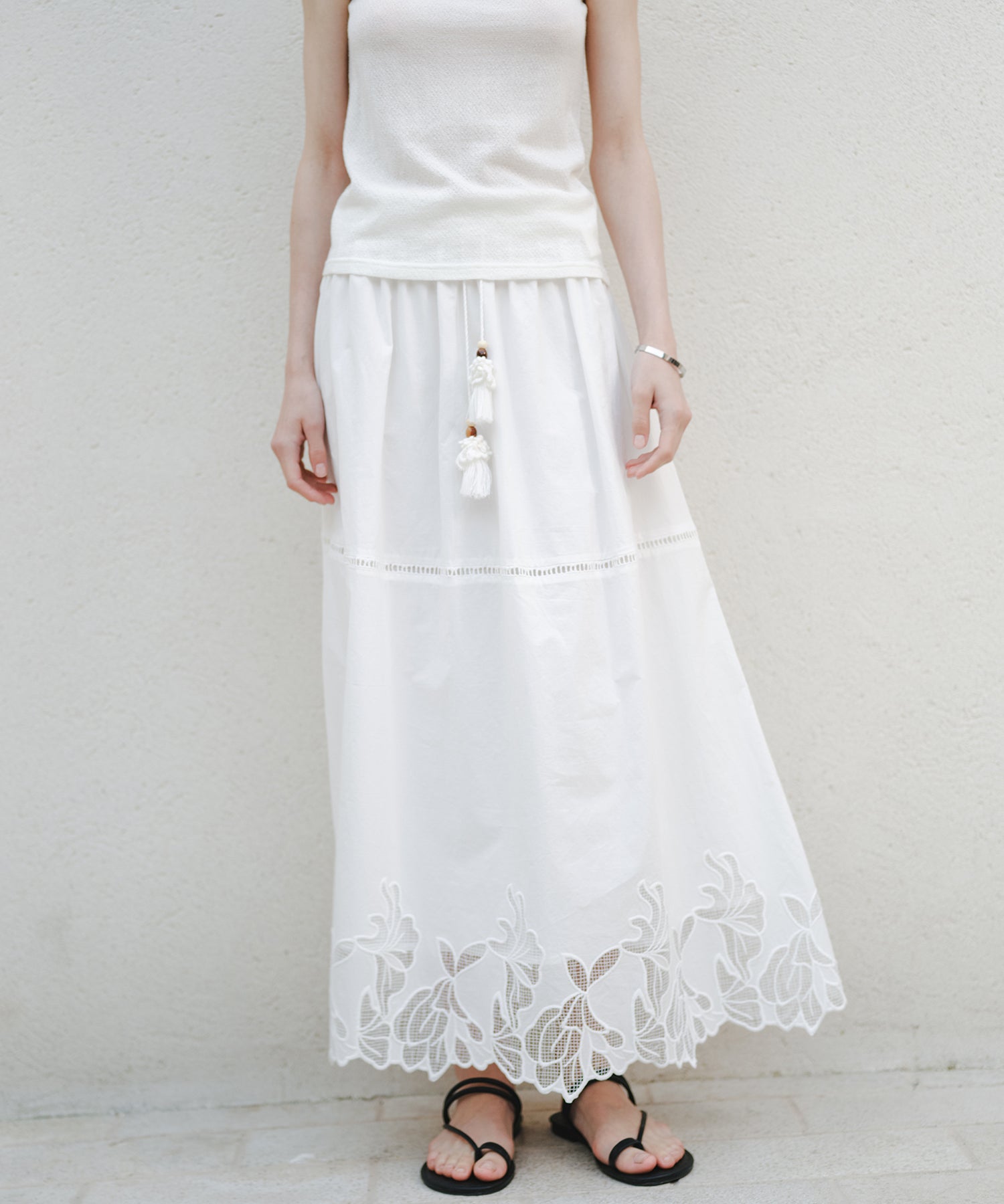 「8月中旬～下旬出荷」Cutwork Embroidery Drawstring Long Skirt