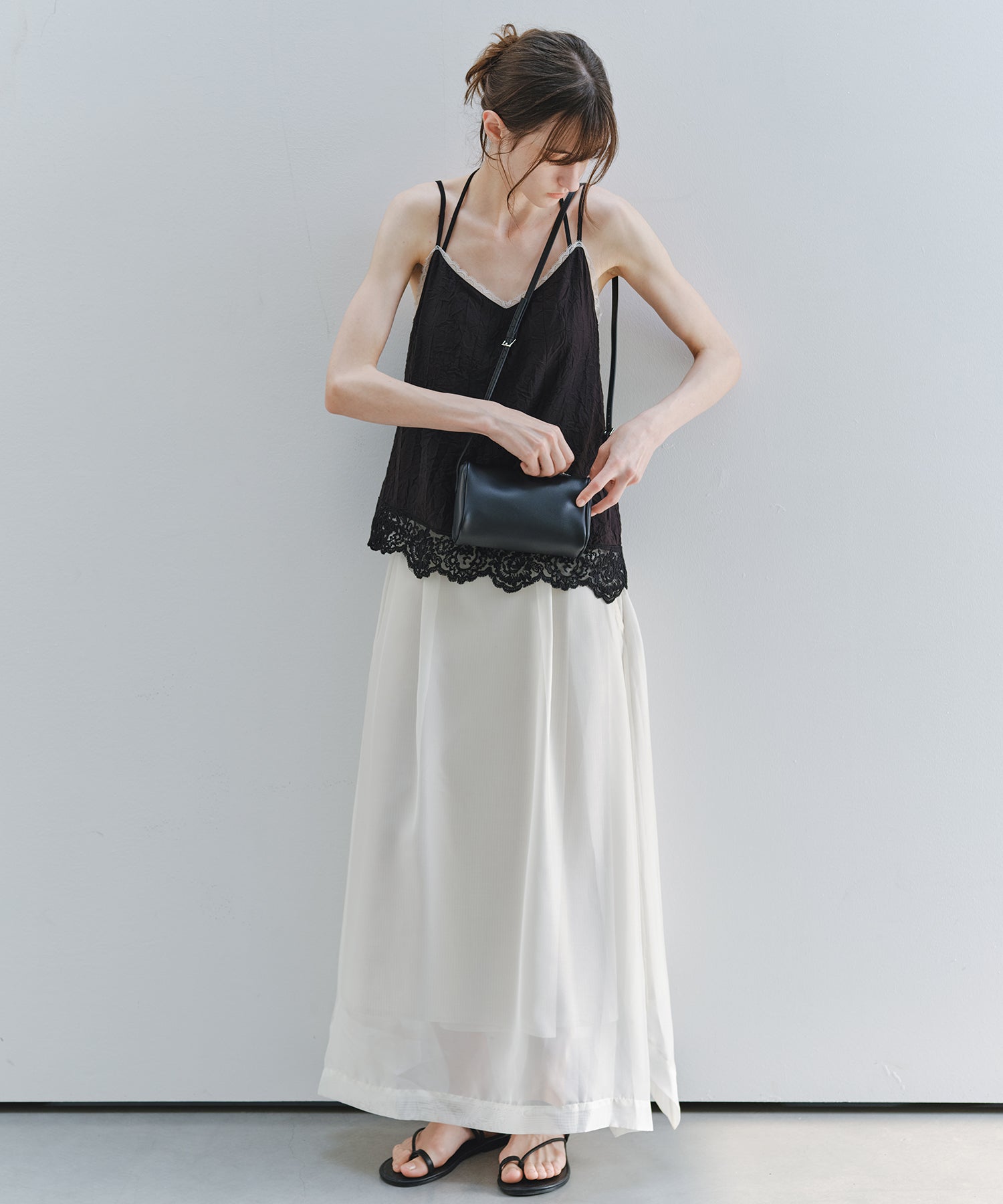 6月上旬～中旬出荷」Crinkled Satin Lace Camisole