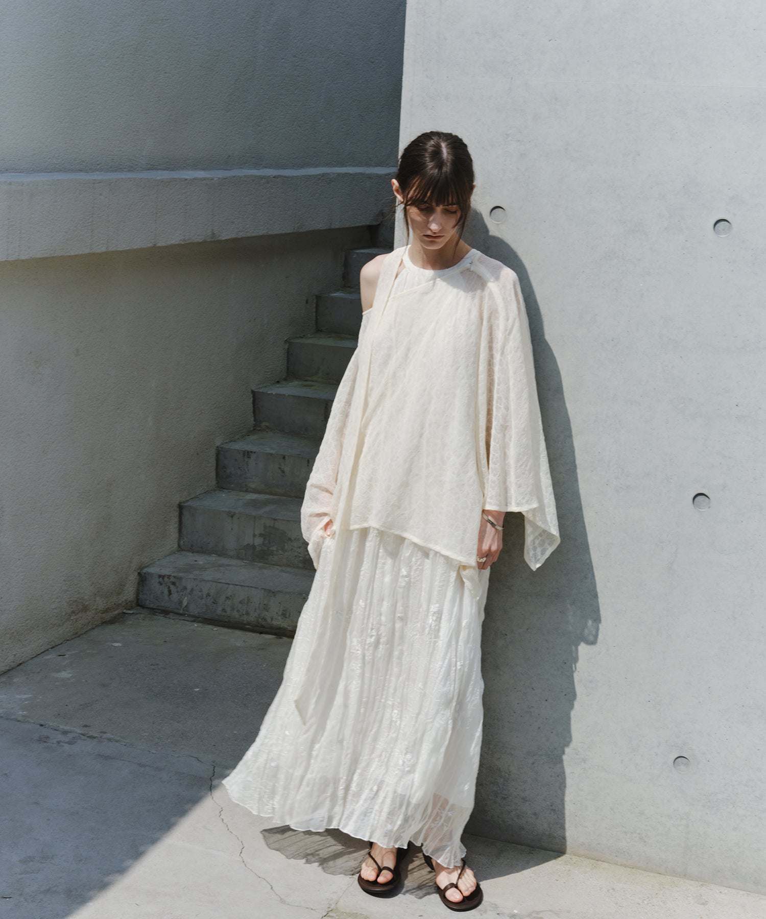 「7月中旬～下旬出荷」Multi-Way Sheer Scarf Layer Top