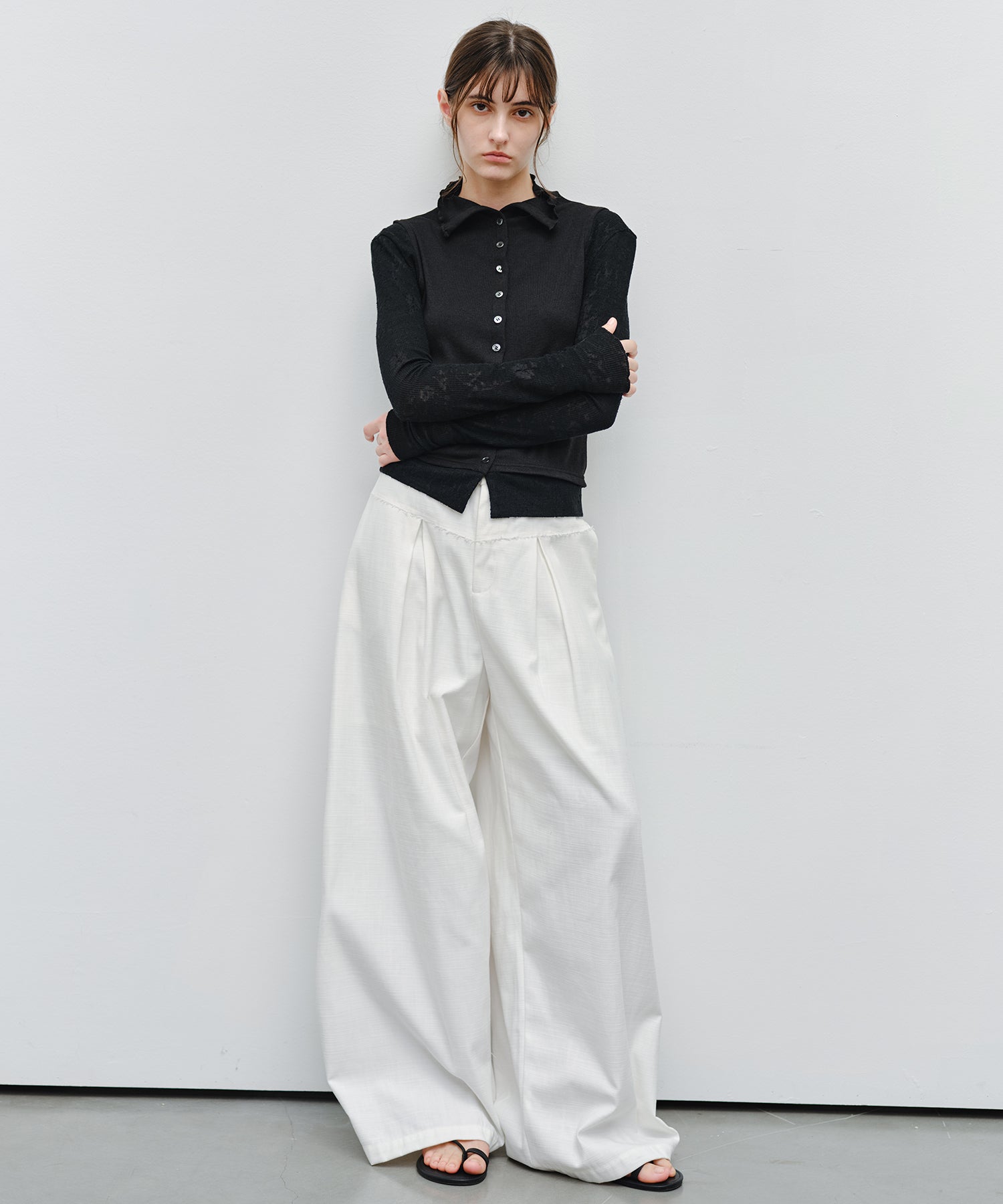 「9月下旬出荷予定」Lace Sleeve Layered Collar Top