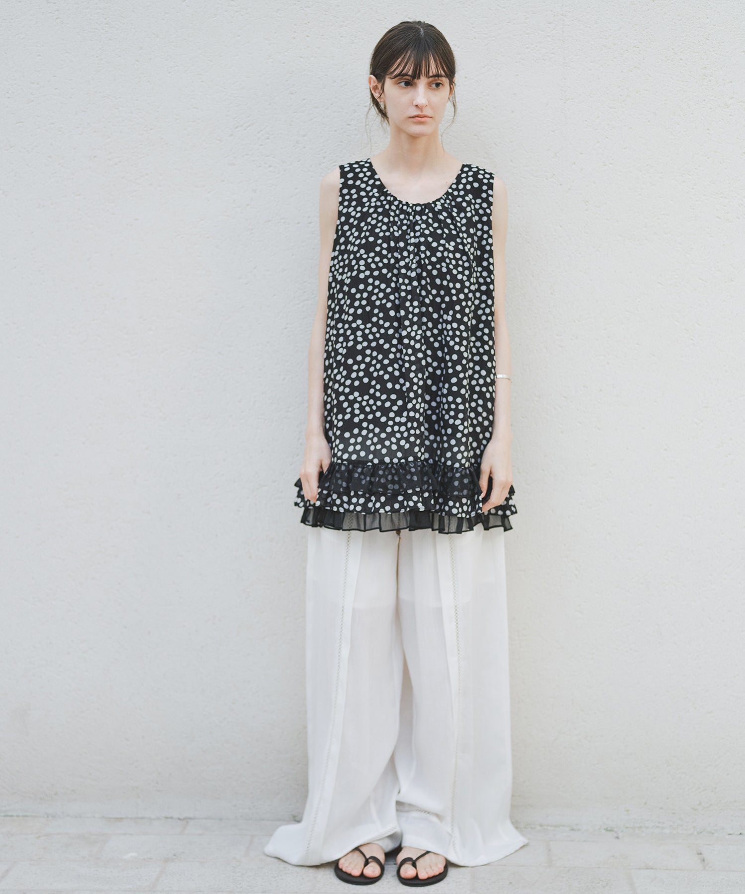 「7月中旬～下旬出荷」Dot Frill Hem Mini Dress