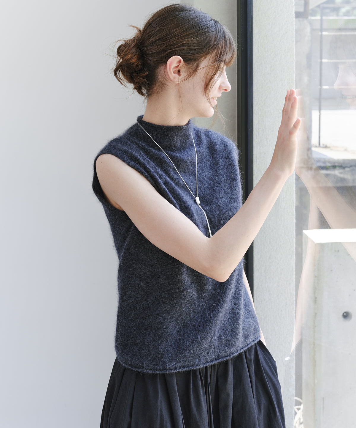 「10月下旬出荷予定」Brushed Cashmere-Blend High Neck Knit Vest
