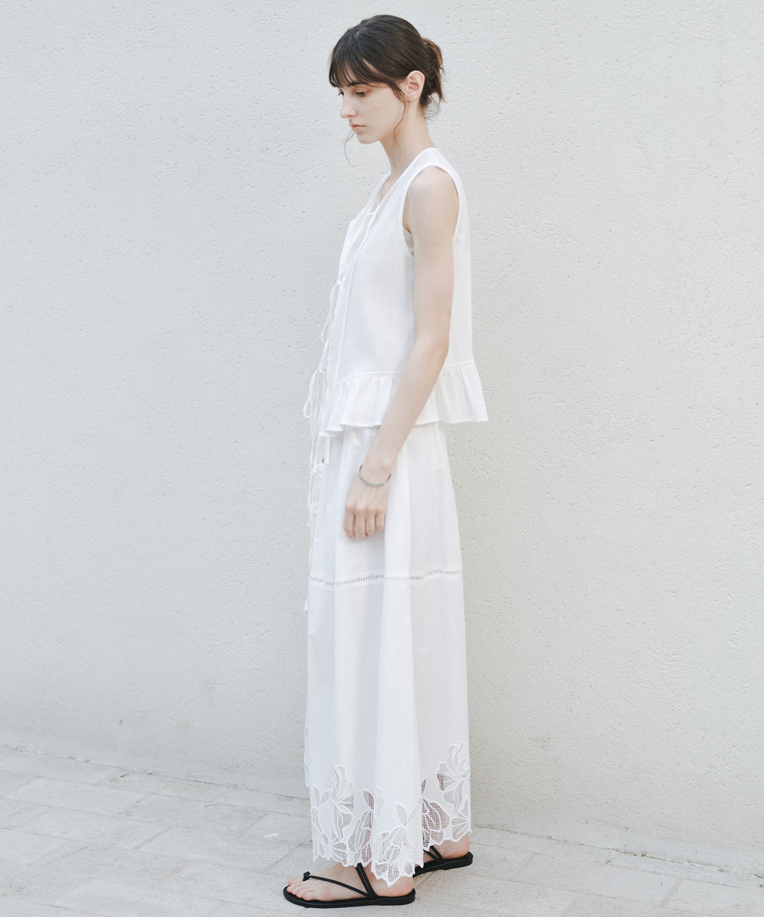 「8月中旬～下旬出荷」Linen Blend Front Tie Ruffle Sleeveless Vest