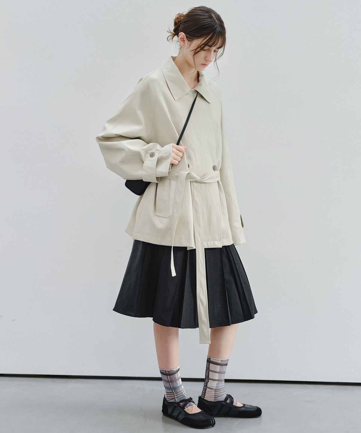 「9月下旬出荷予定」Belted Faux Leather Short Trench Jacket
