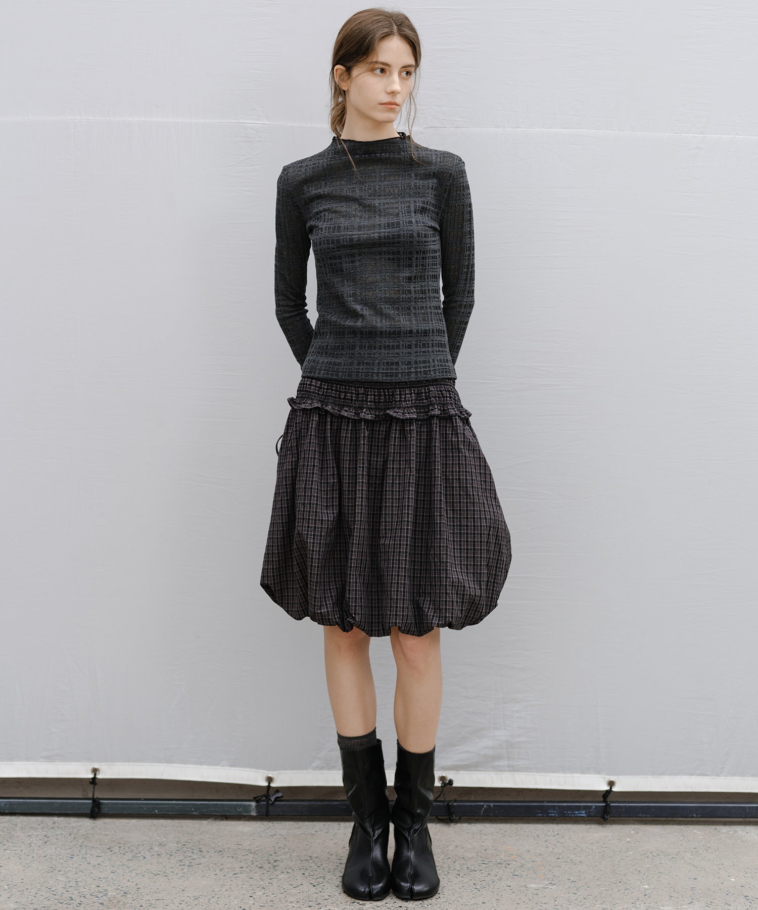 "Shipping from early to mid-March" Check Pattern Sheer Mesh Long Sleeve Top