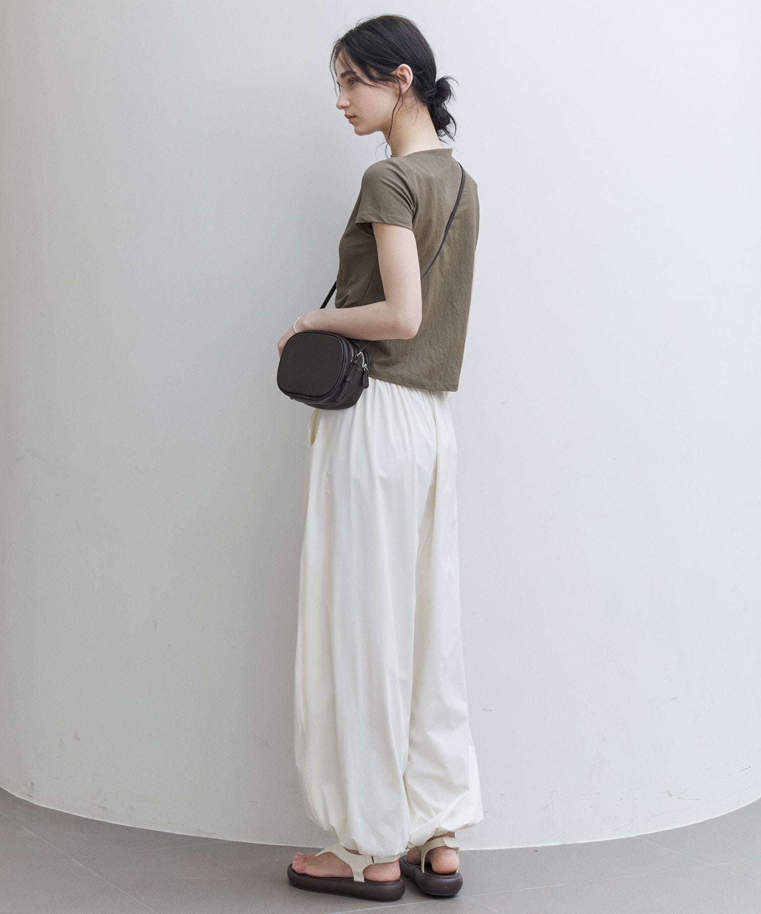 Asymmetric Gather Boat Neck Slim T-shirt