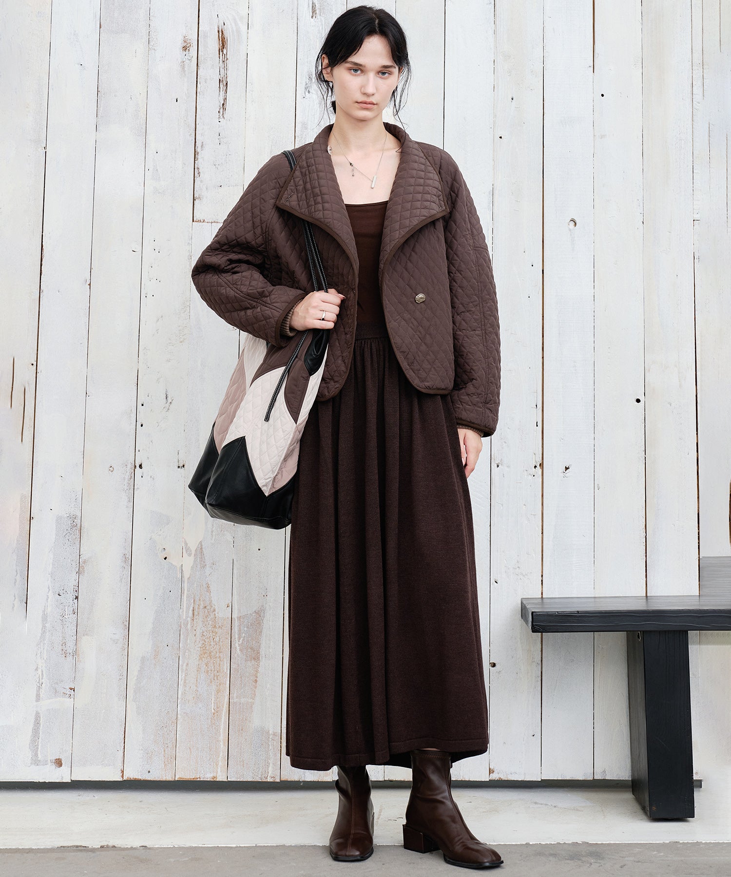 Elegant Flowy Flared Knit Midi Skirt