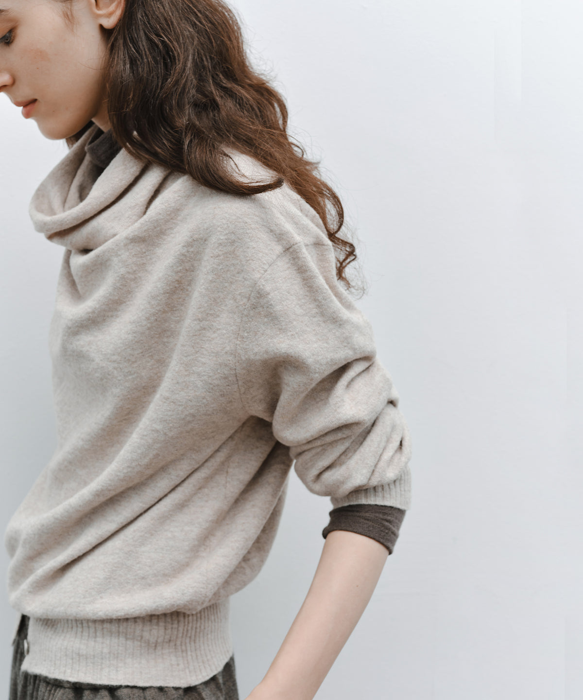 「11月下旬出荷予定」Draped Neck Button Hem Knit Sweater