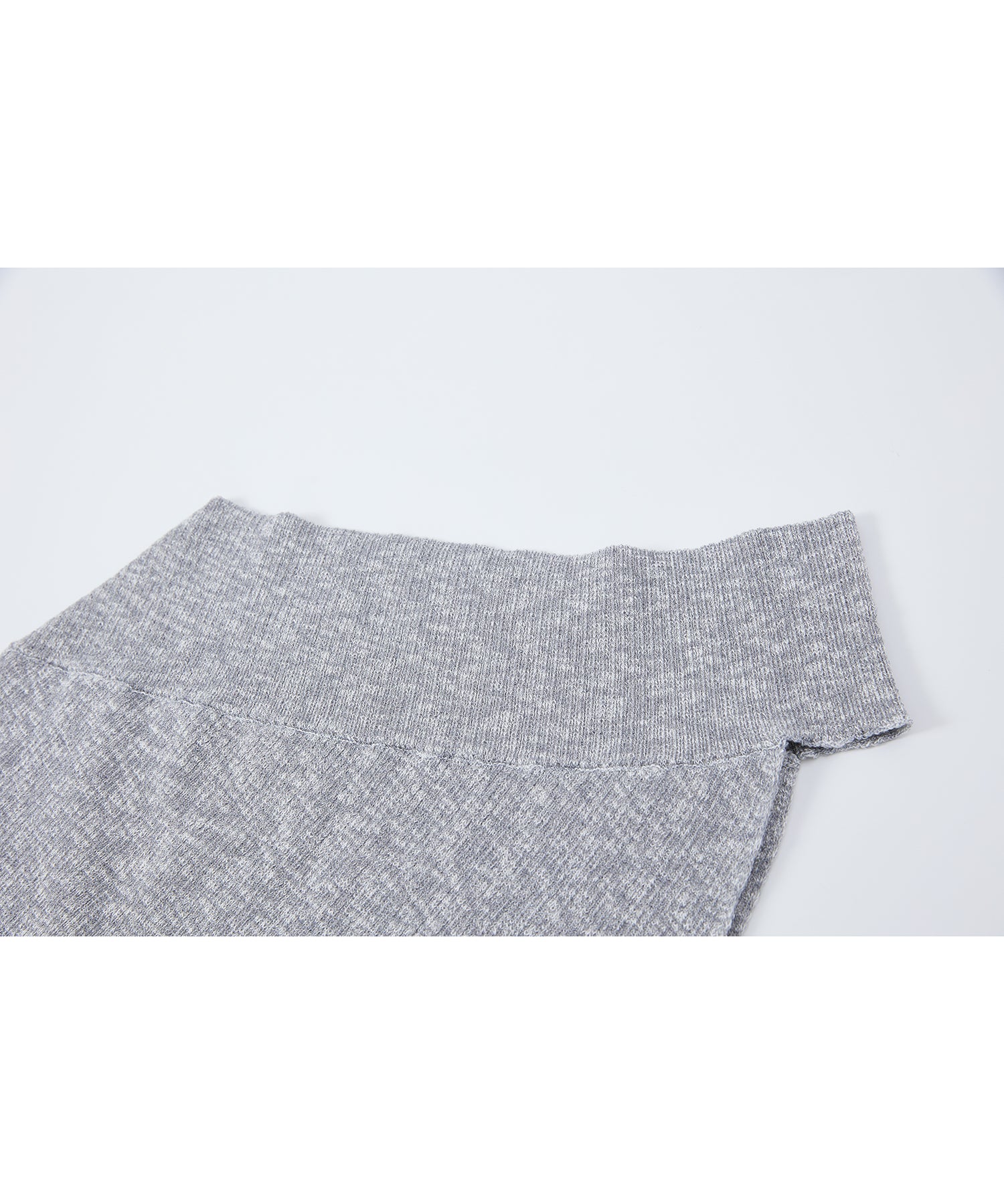 「7月中旬～下旬出荷」Asymmetric Ribbed One-Shoulder Top