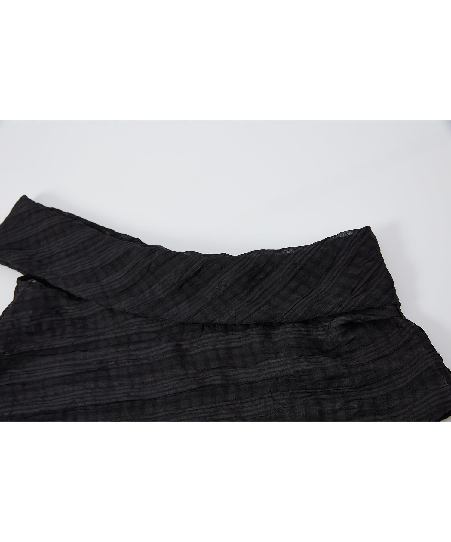 「7月中旬～下旬出荷」Sheer Check One-Shoulder Top